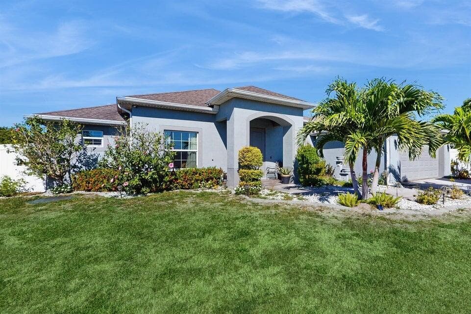 2398 SE Rich Street, Port St. Lucie, FL 34984 — photo 4 of 37