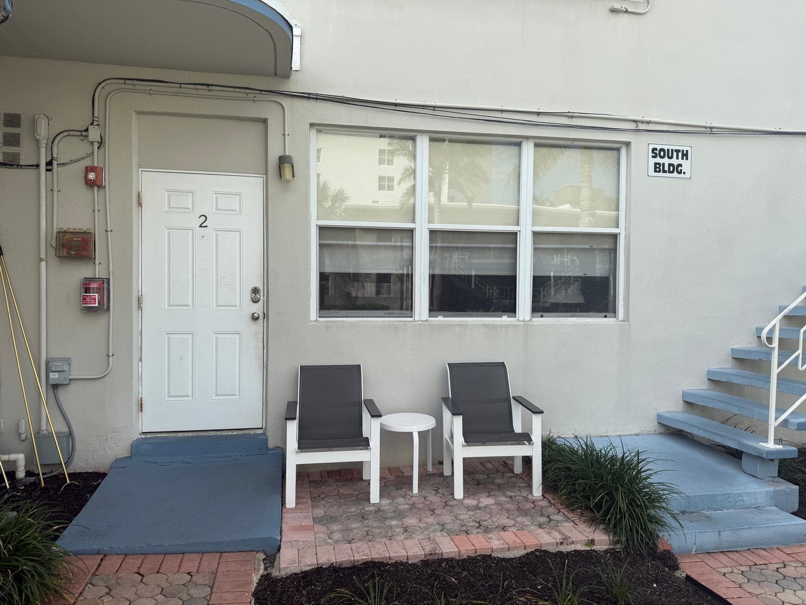 741 Bayshore Drive 2s, Fort Lauderdale, FL 33304 — photo 3 of 9