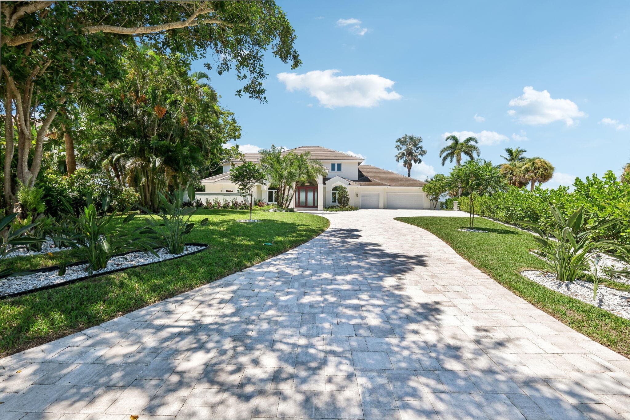 526 Point Lane, Vero Beach, FL 32963 — photo 4 of 65