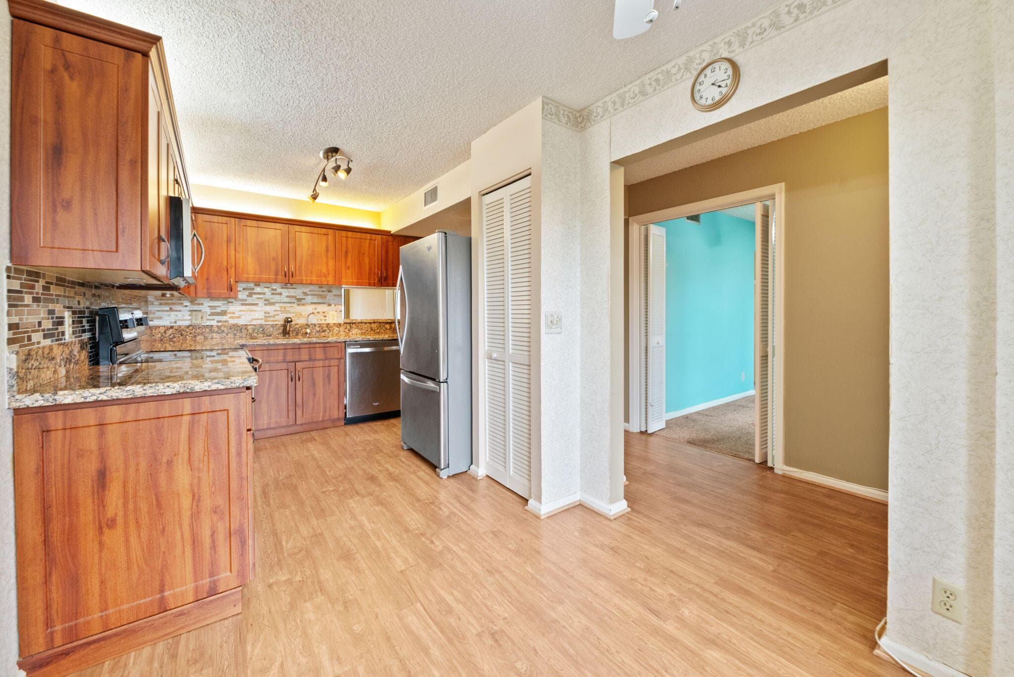 10092 Cedar Point Boulevard 205, Boynton Beach, FL 33437 — photo 2 of 30