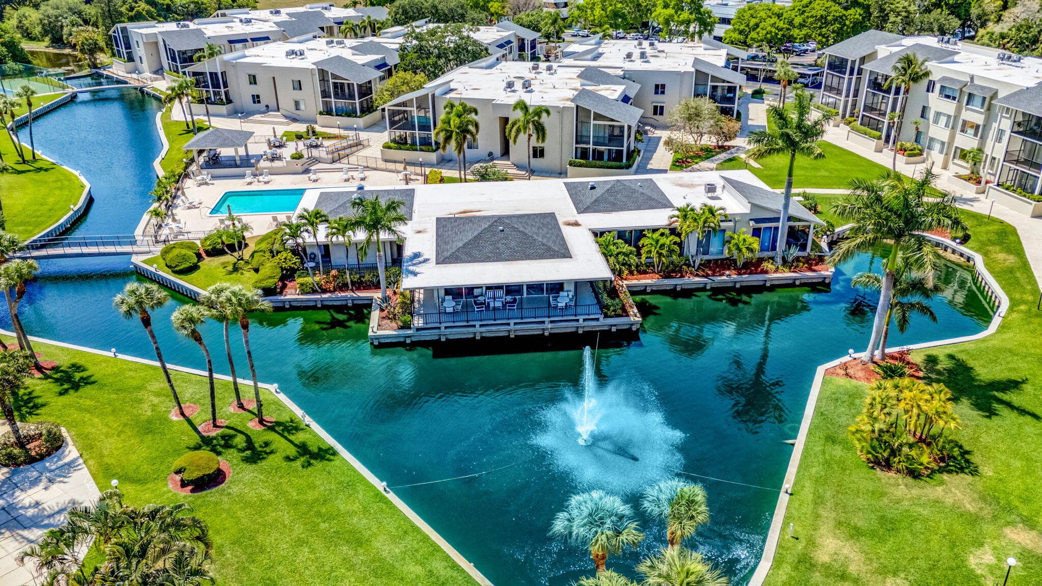 11811 Avenue Of The Pga 2-2c, Palm Beach Gardens, FL 33418 — photo 1 of 36
