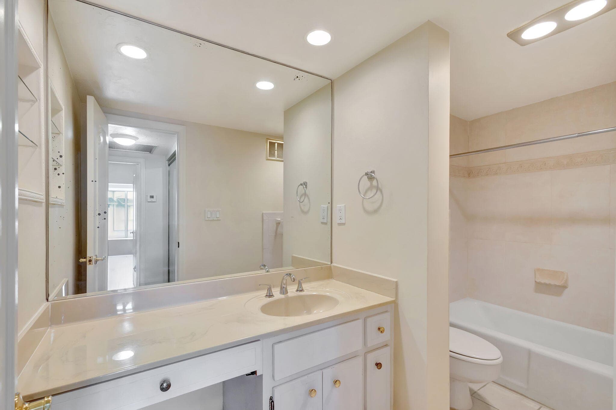 11811 Avenue Of The Pga 2-2c, Palm Beach Gardens, FL 33418 — photo 13 of 36