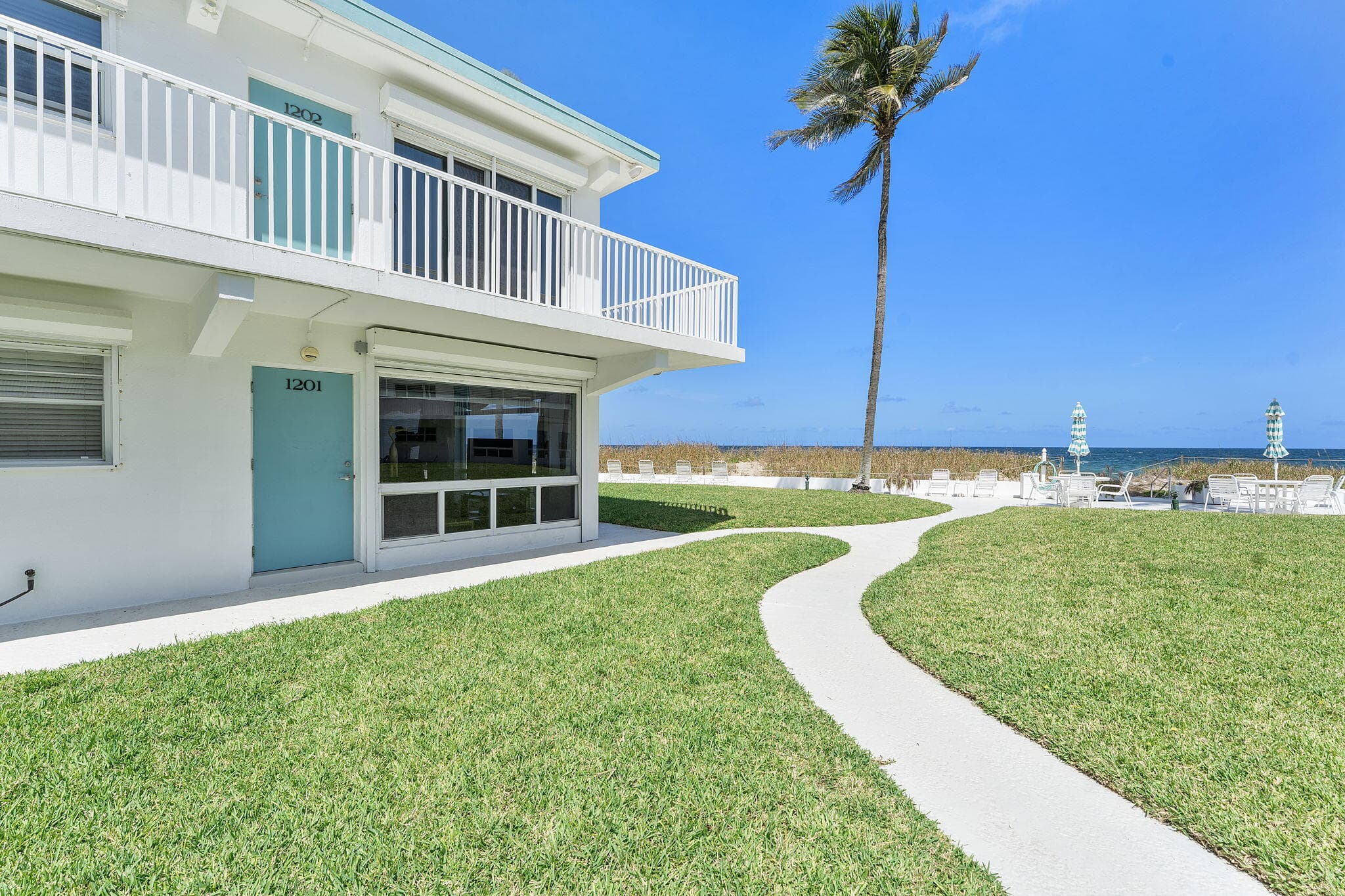 1470 S Ocean Boulevard 901, Lauderdale-By-The-Sea, FL 33062 — photo 2 of 13