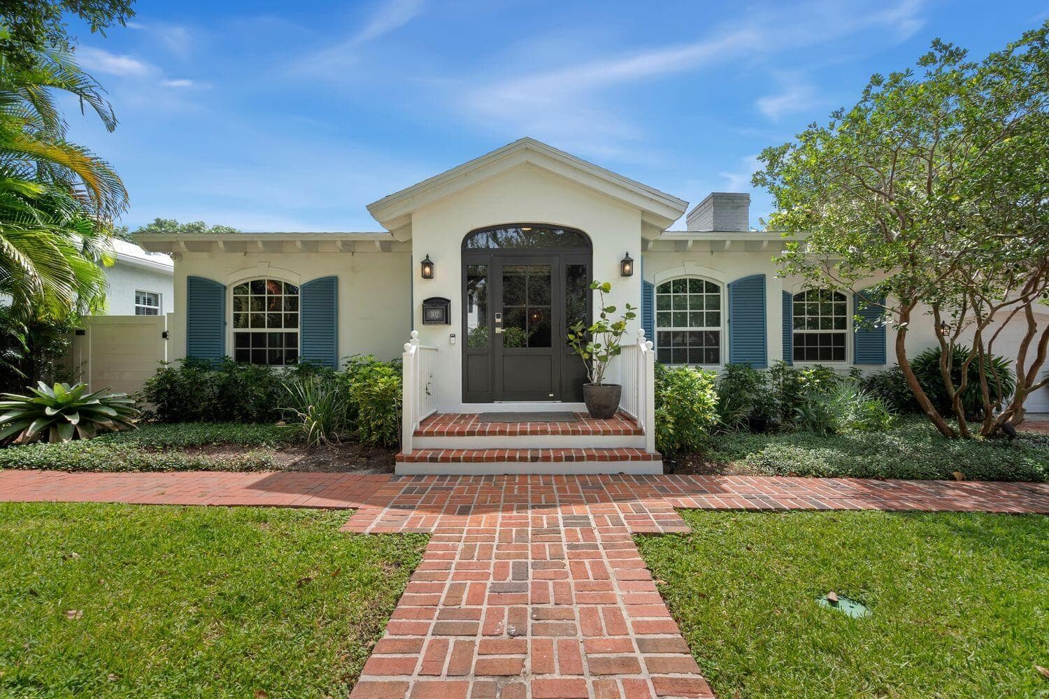 302 NW 16th Street, Delray Beach, FL 33444 — photo 2 of 52
