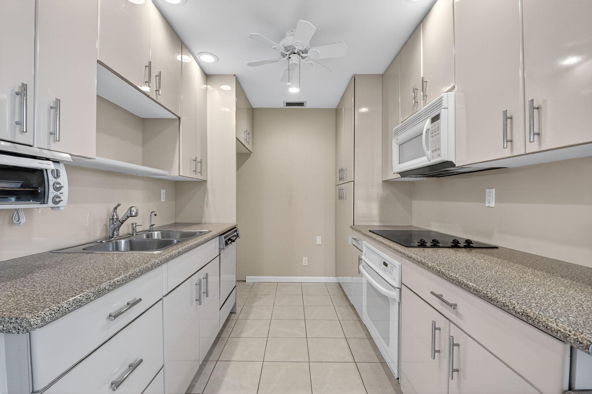 900 Greensward Lane 101-G, Delray Beach, FL 33445 — photo 28 of 62