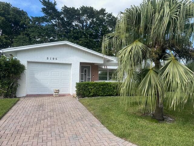 5195 Nicholas Drive, West Palm Beach, FL 33417 — photo 6 of 17