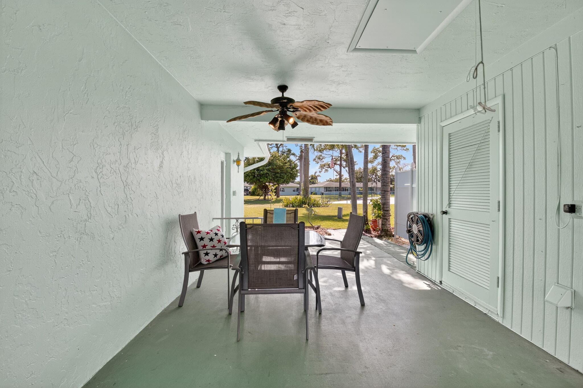 634 Hummingbird Lane, Delray Beach, FL 33445 — photo 4 of 37
