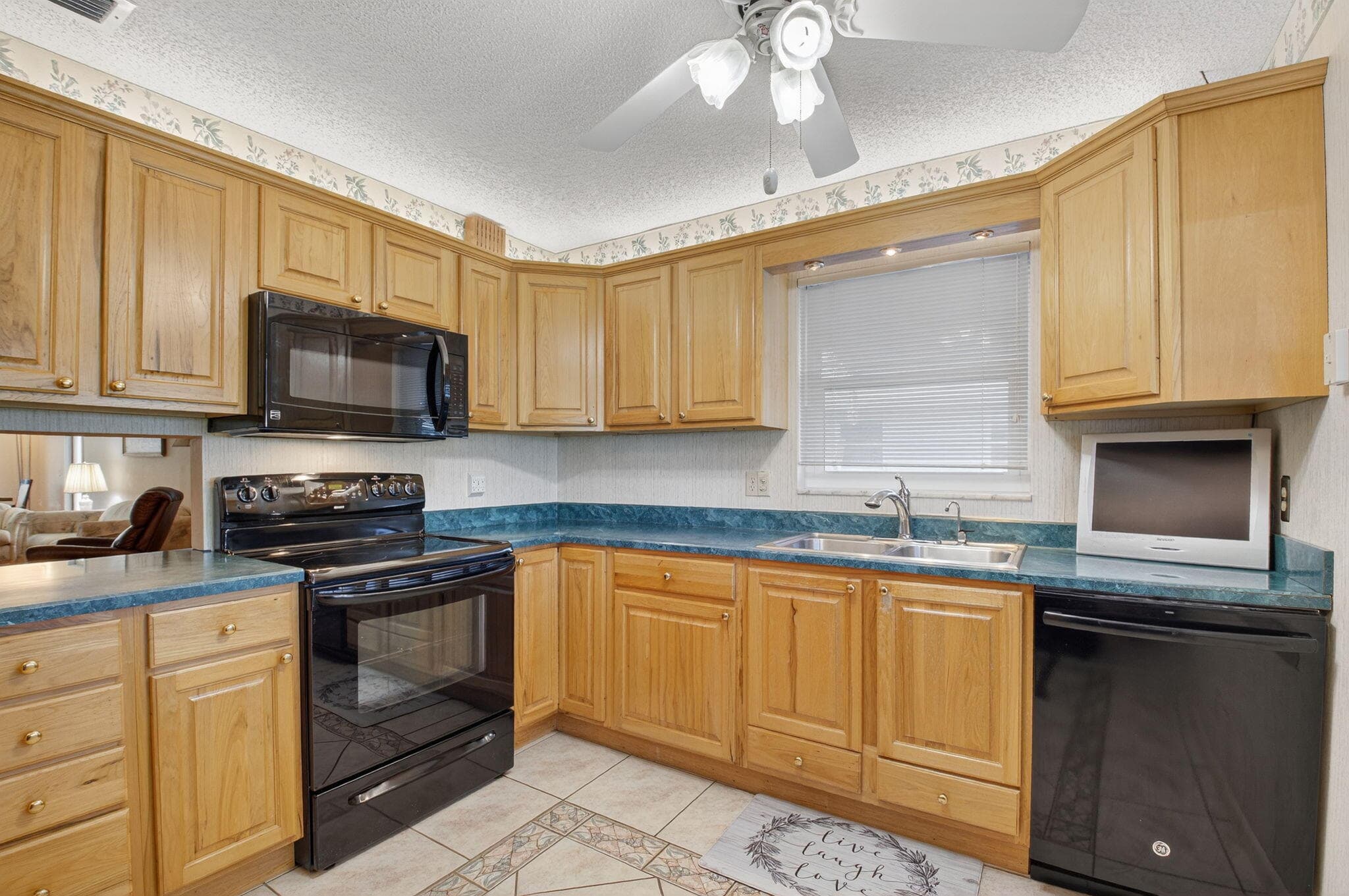 634 Hummingbird Lane, Delray Beach, FL 33445 — photo 15 of 37