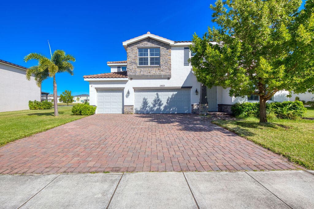 12623 NW Copper Creek Drive, Port St. Lucie, FL 34987 — photo 4 of 59