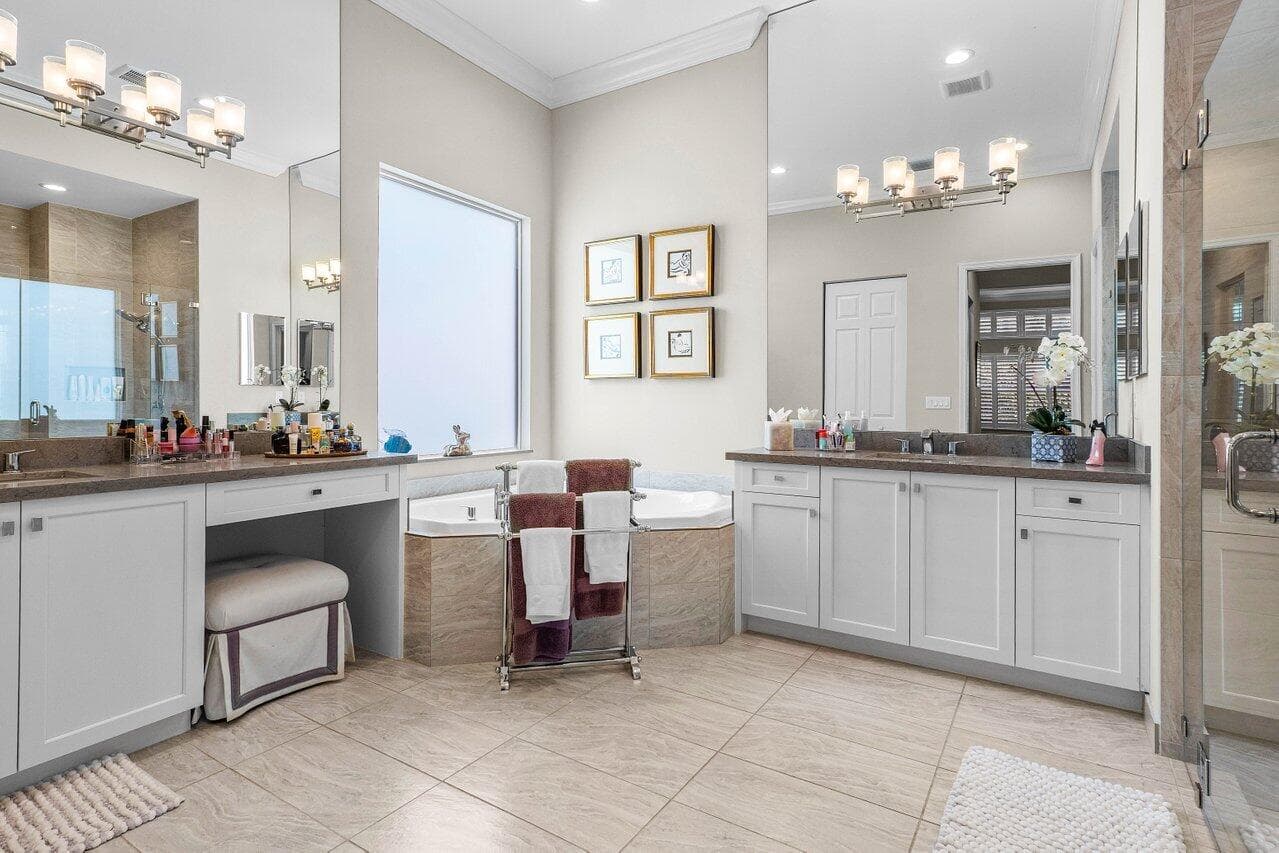 9037 Golden Mountain Circle, Boynton Beach, FL 33473 — photo 13 of 59