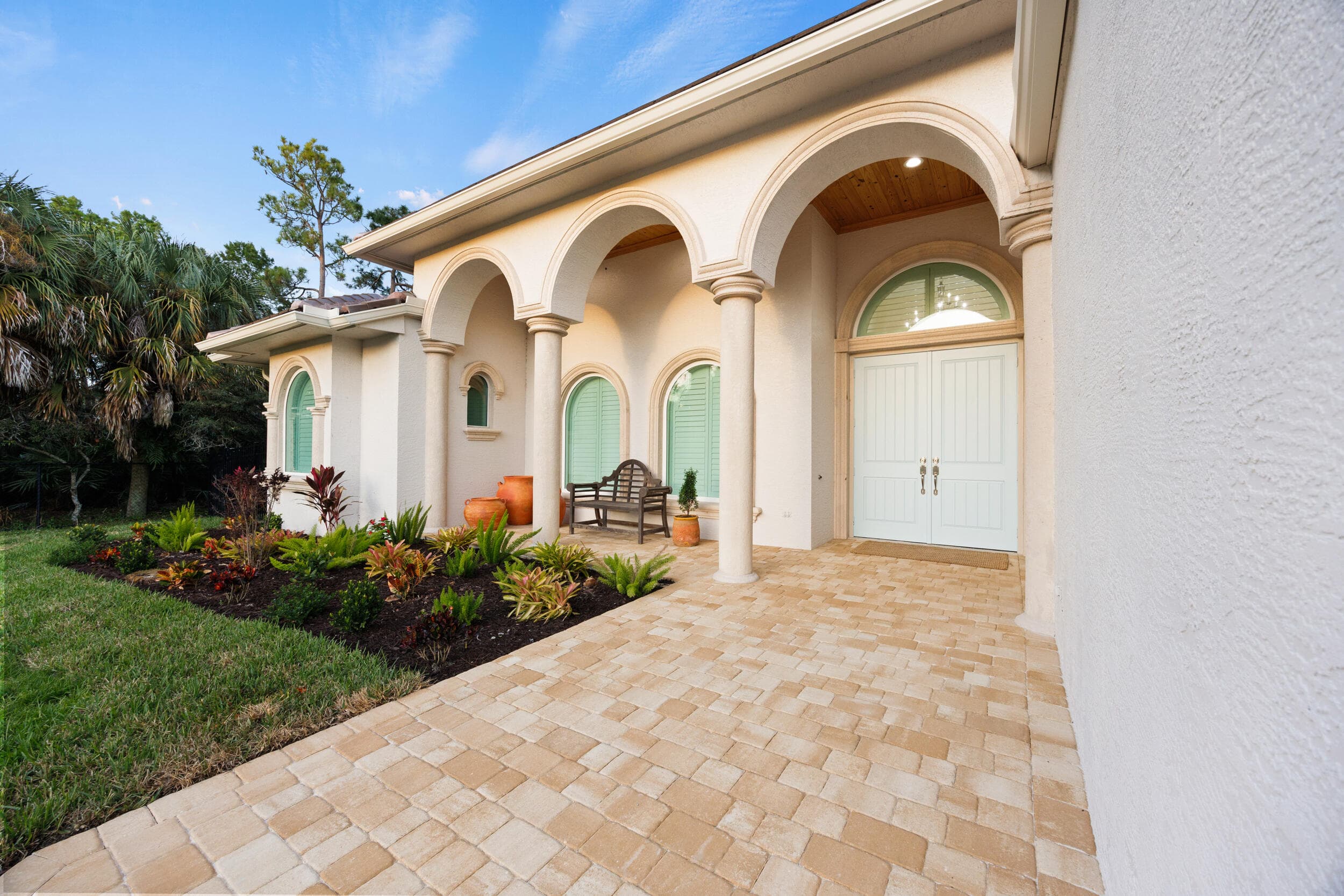2821 SE North Lookout Boulevard, Port St. Lucie, FL 34984 — photo 7 of 93