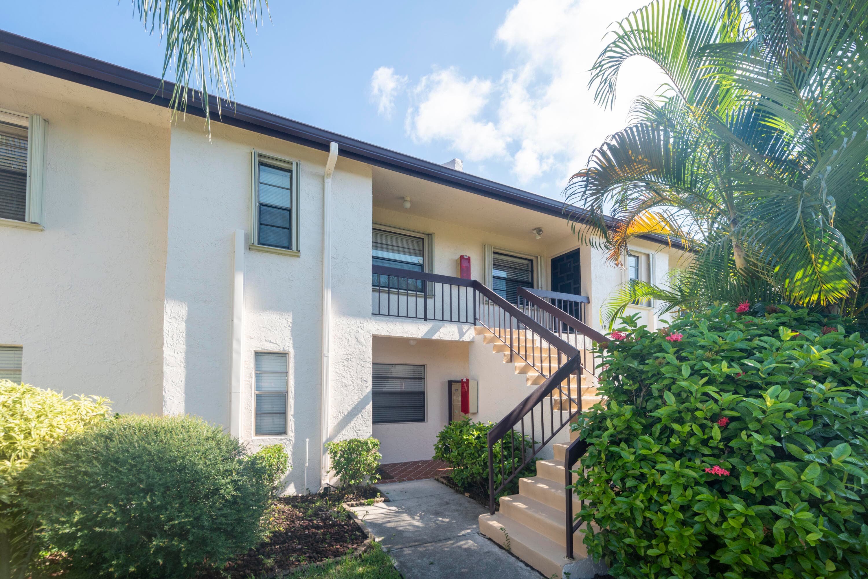 7920 Eastlake Drive 19-F, Boca Raton, FL 33433 — photo 2 of 22