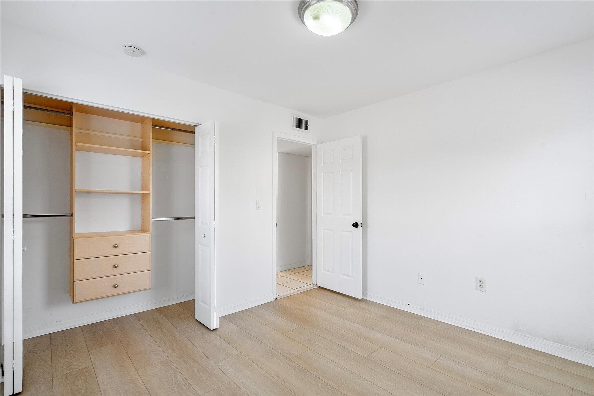 2138 SW 6th Street 301, Miami, FL 33135 — photo 9 of 15
