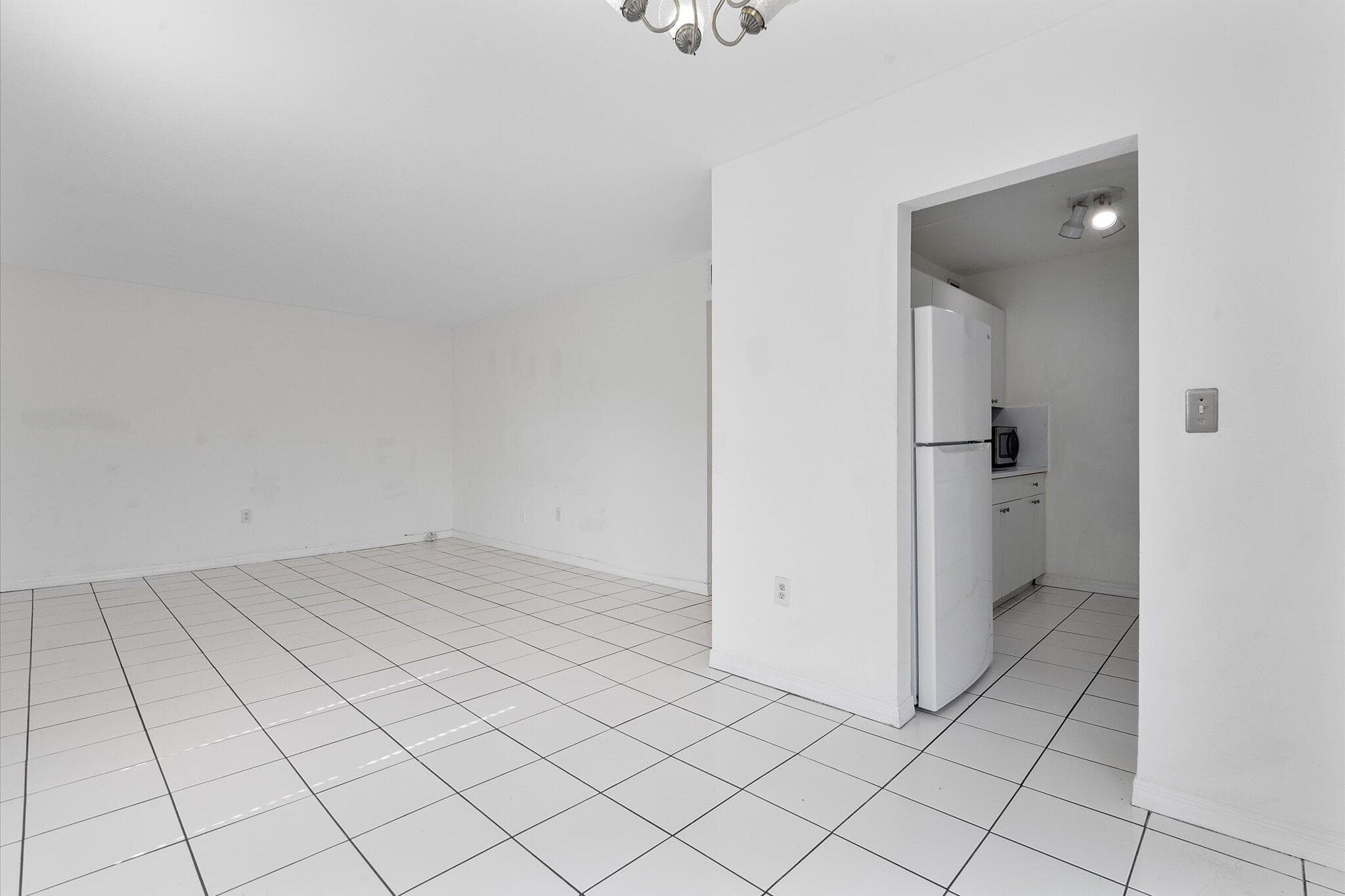 2138 SW 6th Street 301, Miami, FL 33135 — photo 5 of 15