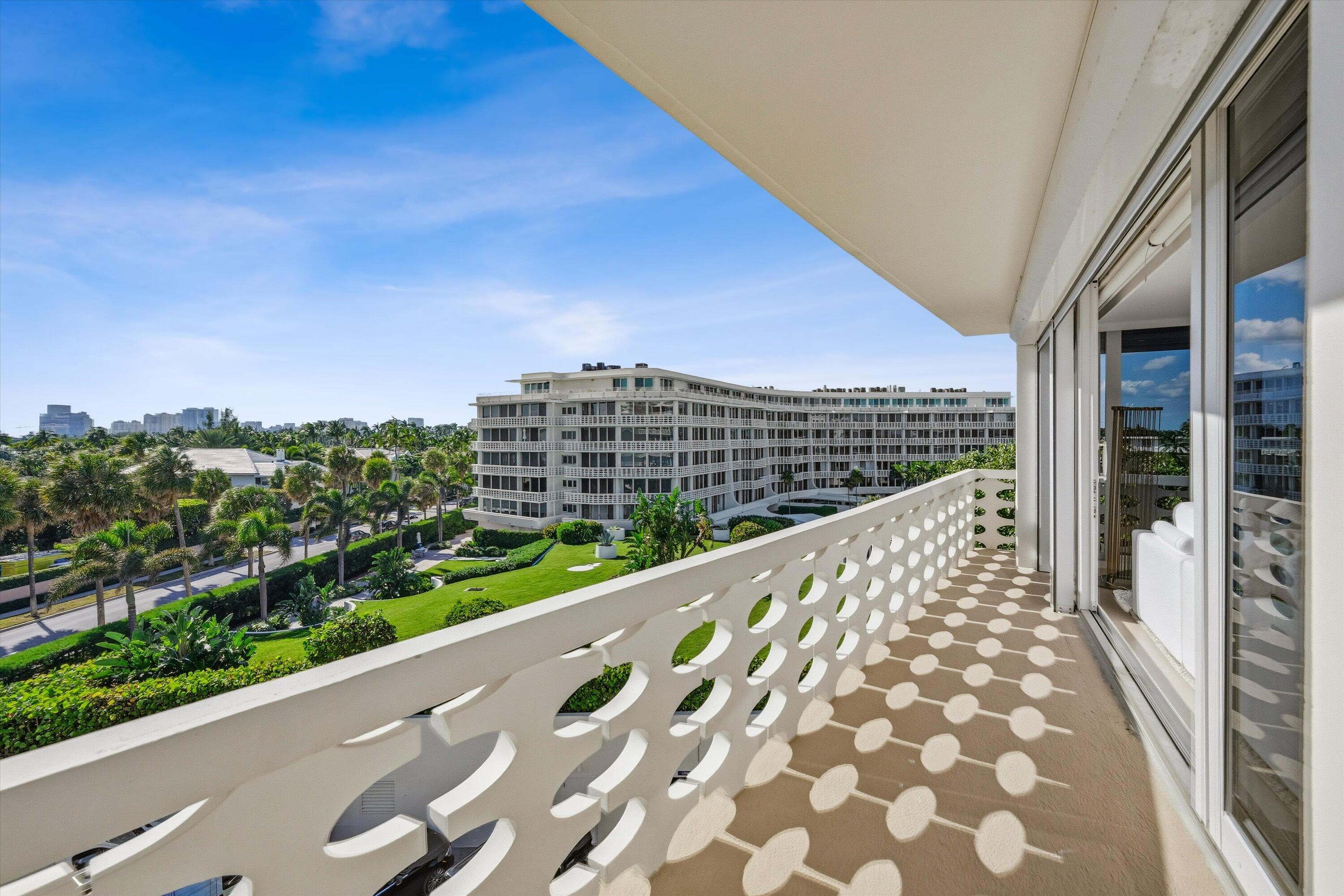 100 Sunrise Avenue 520/521, Palm Beach, FL 33480 — photo 33 of 35