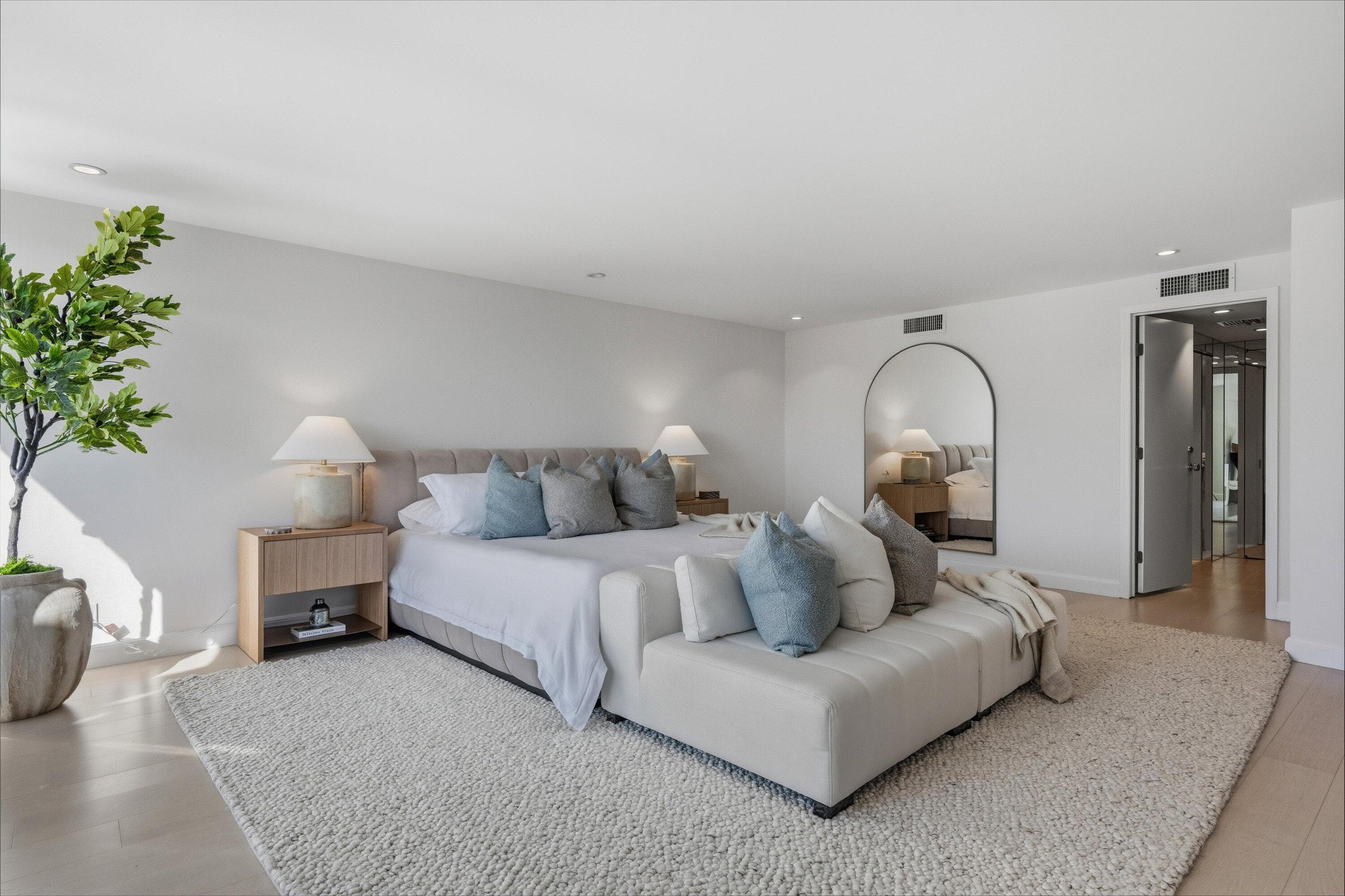 100 Sunrise Avenue 520/521, Palm Beach, FL 33480 — photo 14 of 35