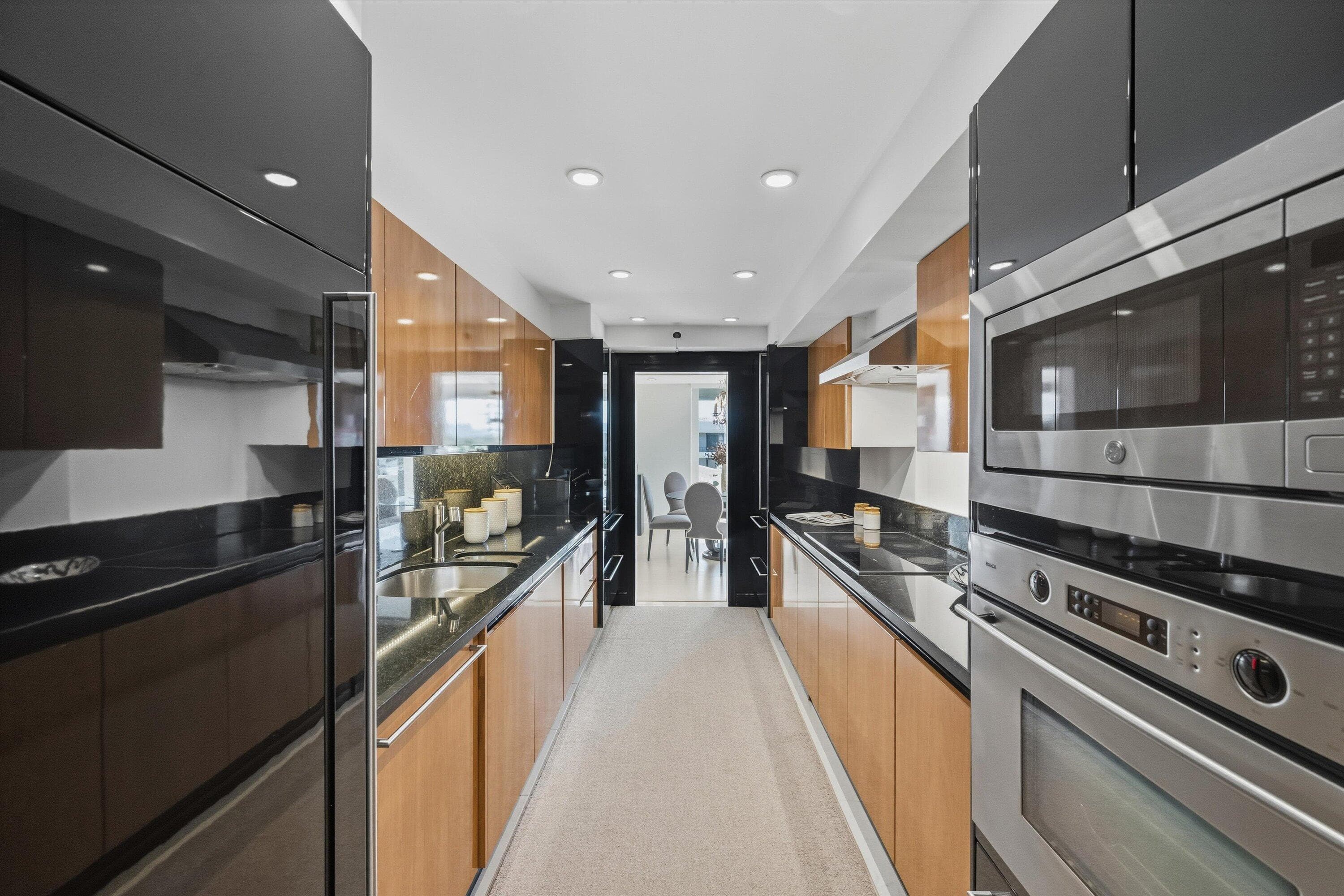 100 Sunrise Avenue 520/521, Palm Beach, FL 33480 — photo 10 of 35