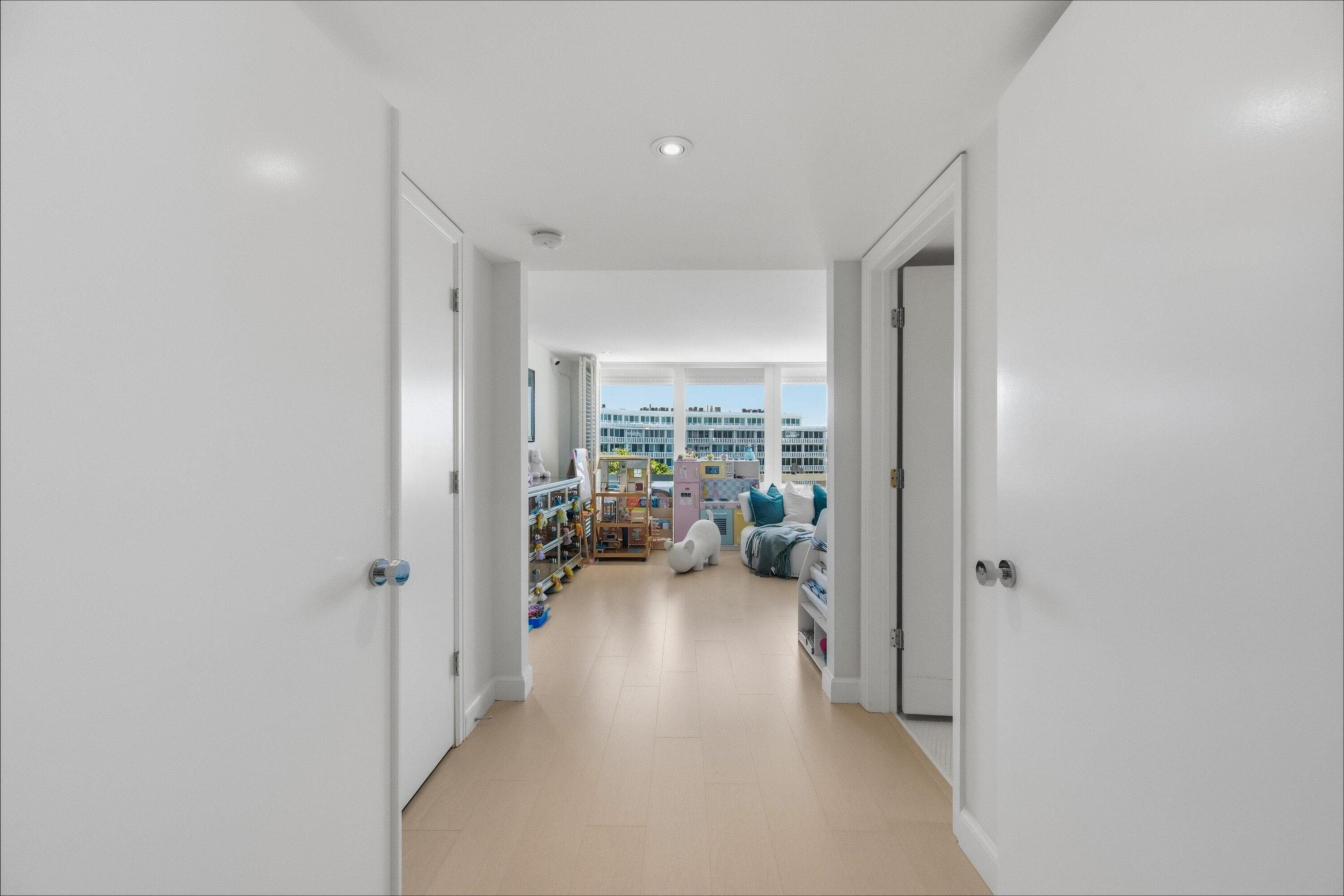 100 Sunrise Avenue 520/521, Palm Beach, FL 33480 — photo 3 of 35