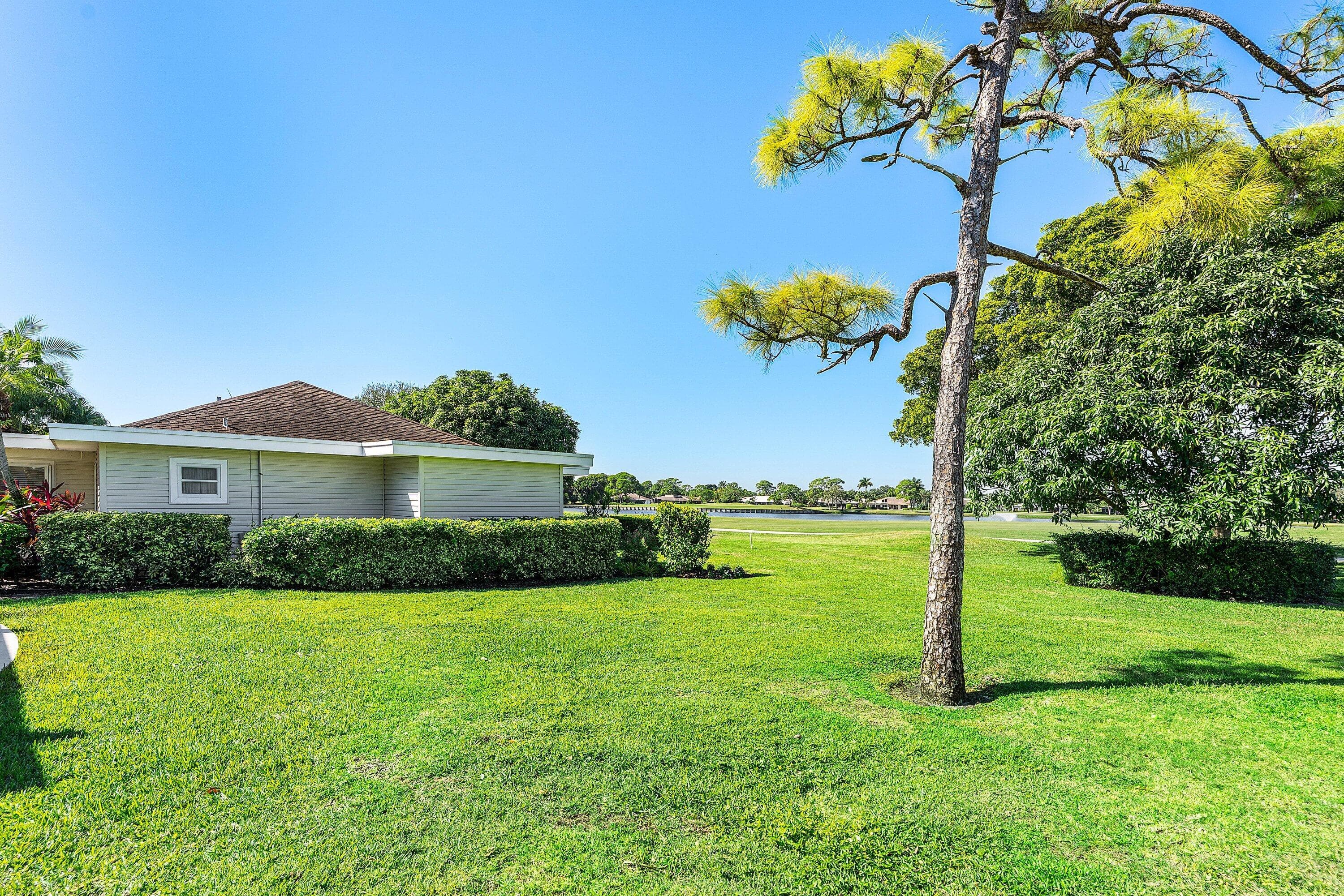 13731 Eastpointe Way, Palm Beach Gardens, FL 33418 — photo 27 of 40