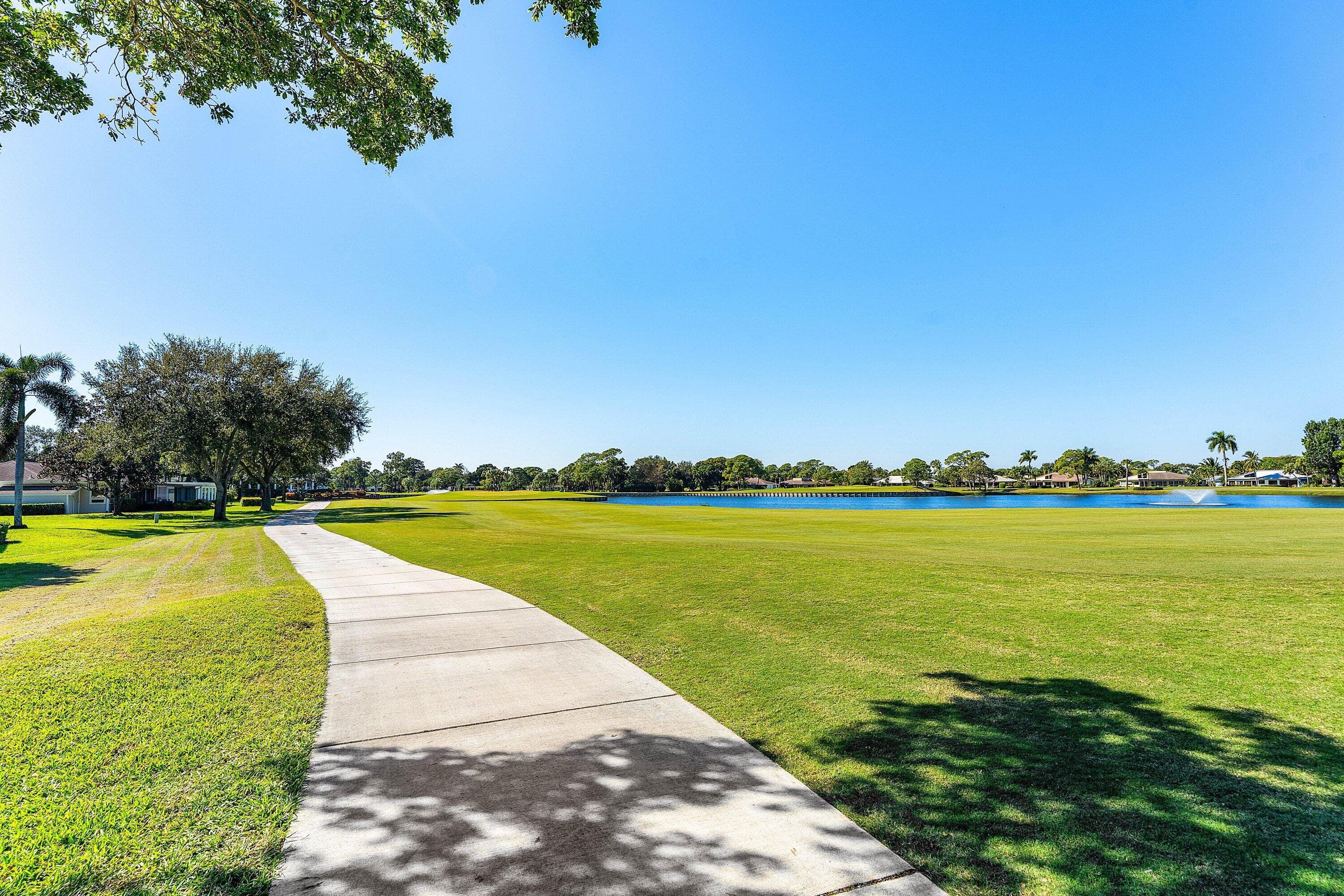 13731 Eastpointe Way, Palm Beach Gardens, FL 33418 — photo 25 of 40