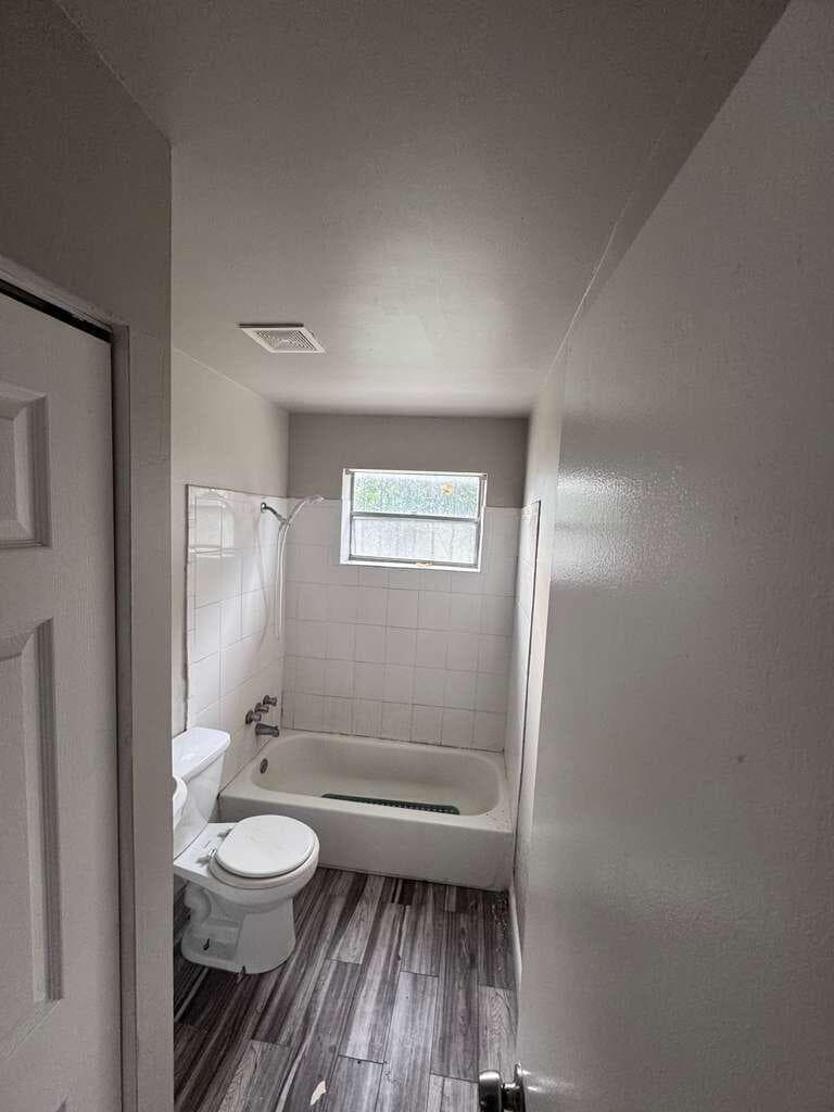 3309 Avenue S, Riviera Beach, FL 33404 — photo 7 of 17