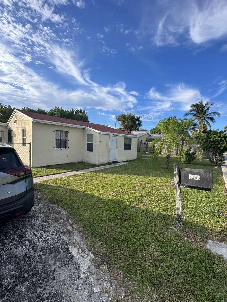 3309 Avenue S, Riviera Beach, FL 33404 — photo 16 of 17