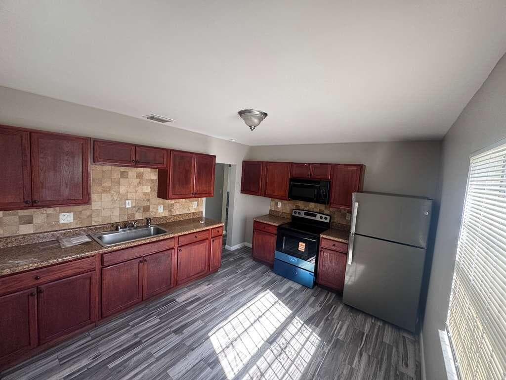 3309 Avenue S, Riviera Beach, FL 33404 — photo 3 of 17