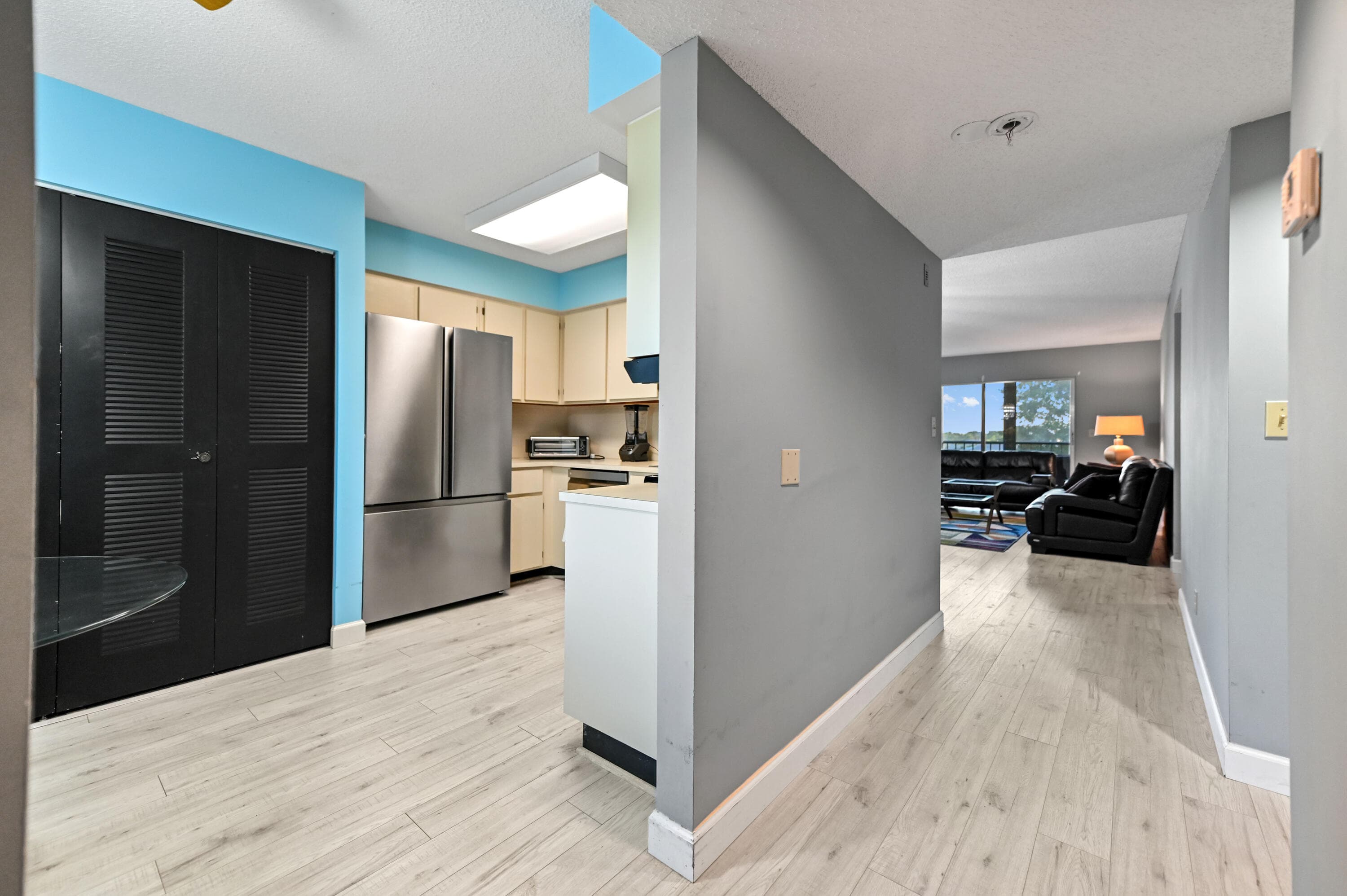 7286 Huntington Lane 402, Delray Beach, FL 33446 — photo 5 of 59