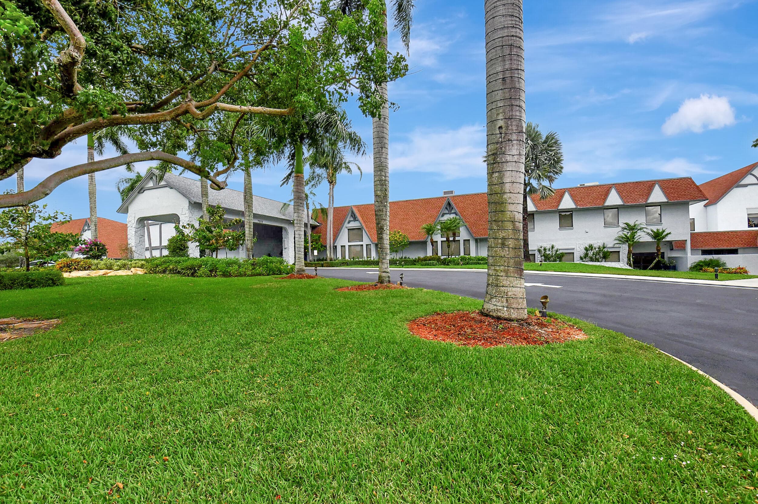7286 Huntington Lane 402, Delray Beach, FL 33446 — photo 53 of 59
