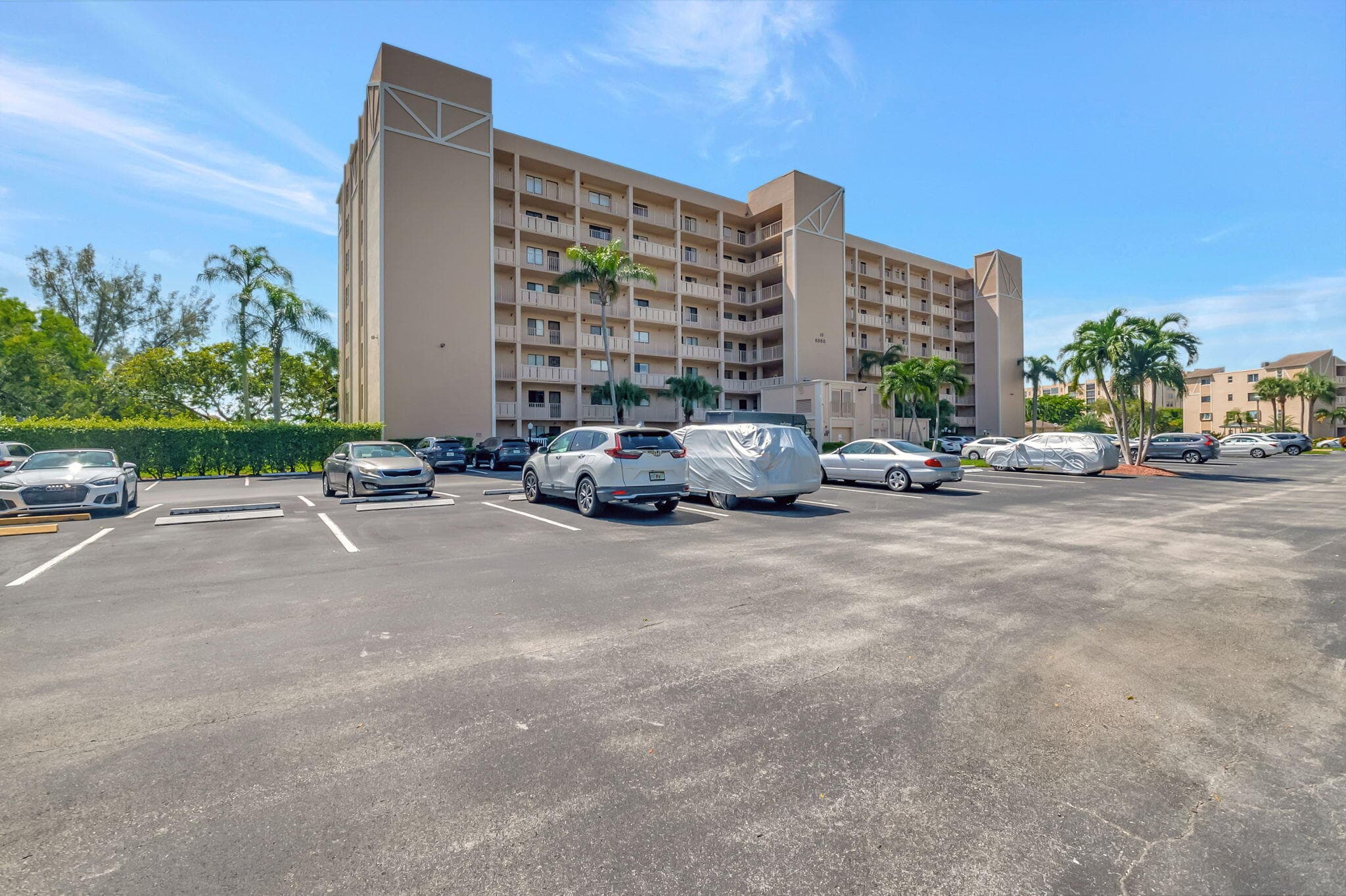 6866 Huntington Lane 806, Delray Beach, FL 33446 — photo 14 of 76