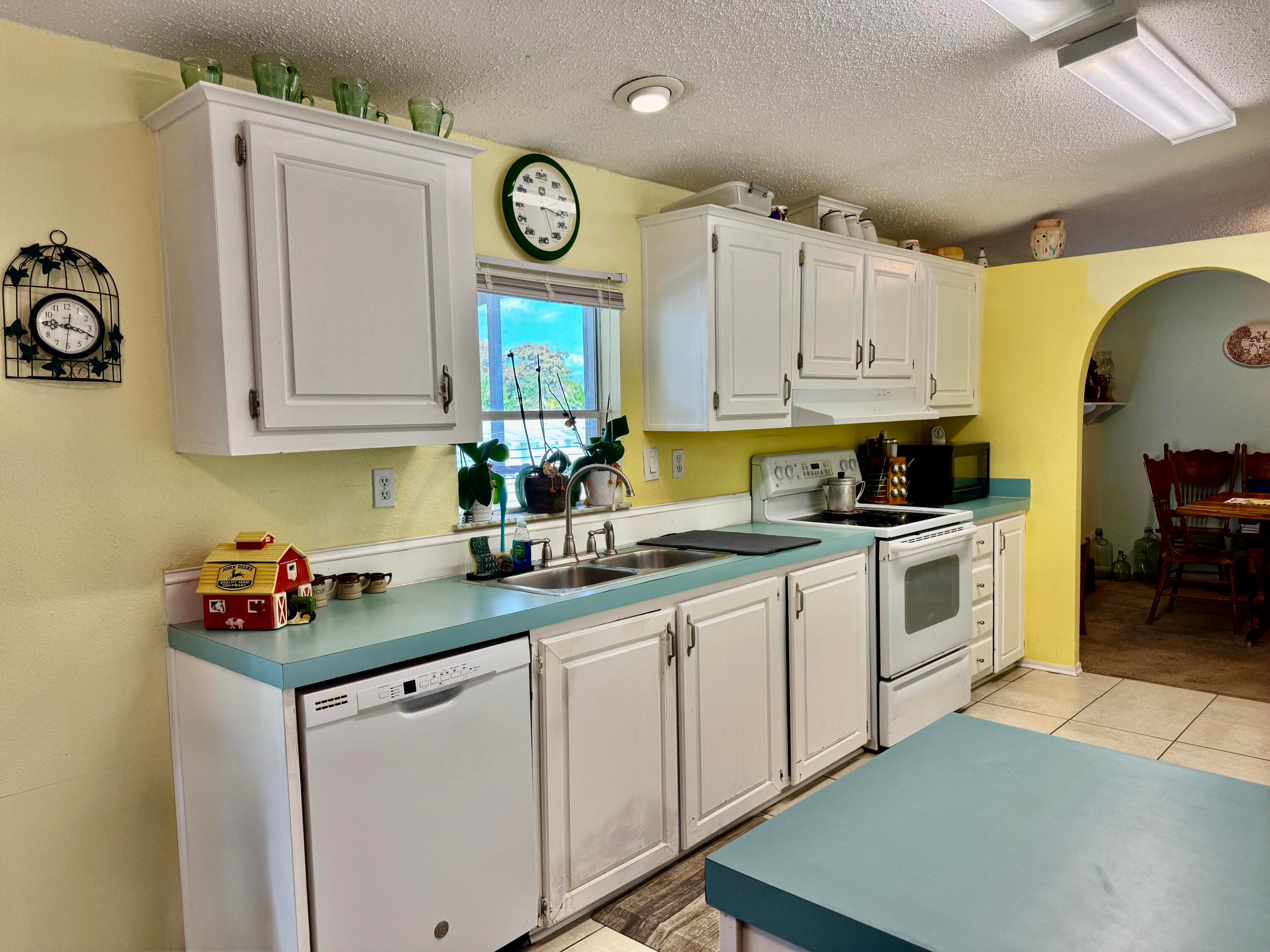 2091 SE 24th Boulevard, Okeechobee, FL 34974 — photo 10 of 39