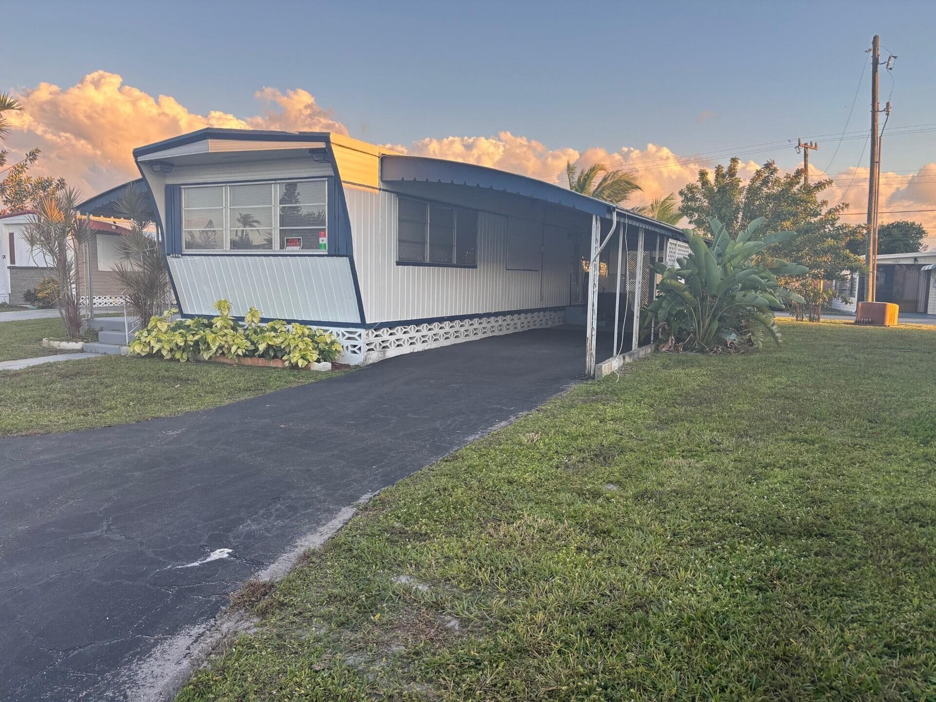 562 NE 47th St, Lot 393, Deerfield Beach, FL 33064 — photo 2 of 26