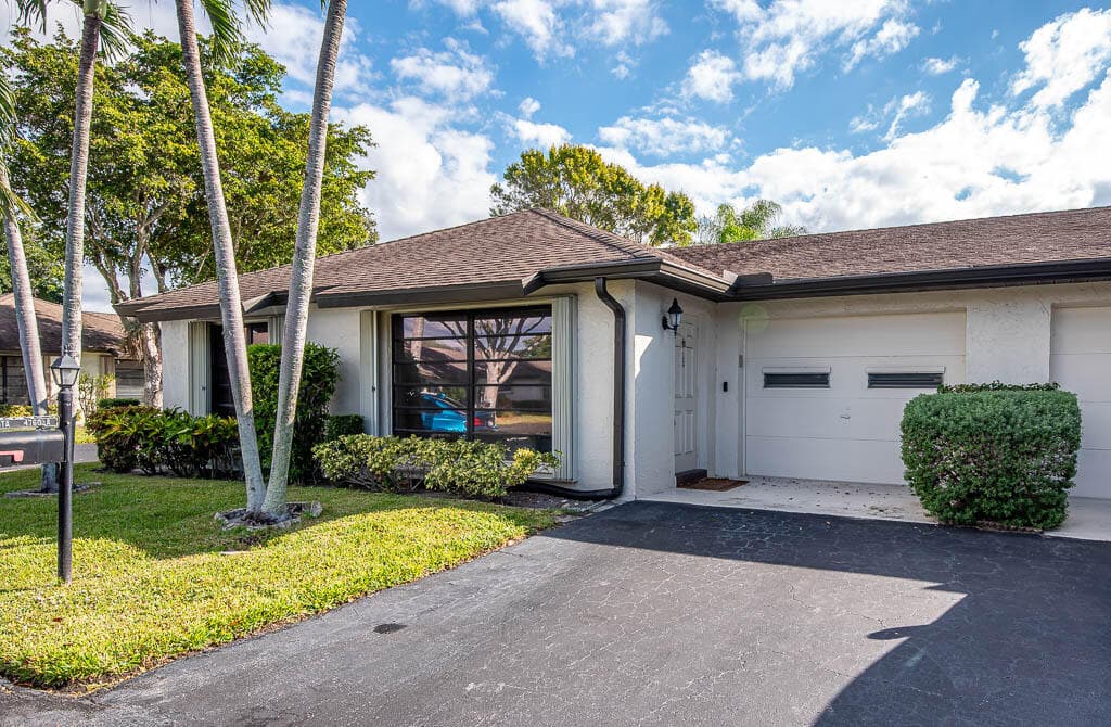 4760 Greentree Way A, Boynton Beach, FL 33436 — photo 1 of 29