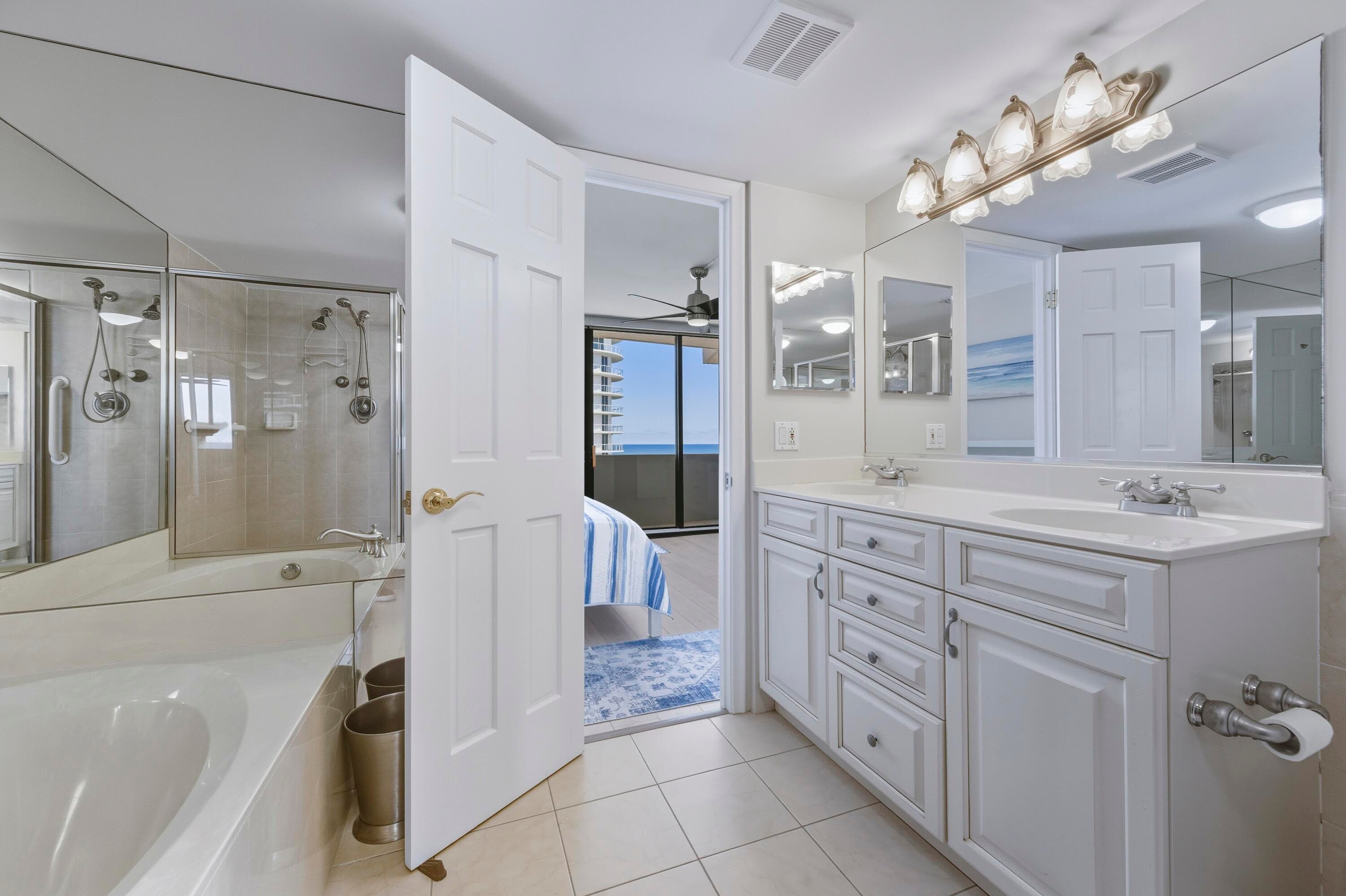 4200 N Ocean Drive 1-1705, Singer Island, FL 33404 — photo 11 of 39