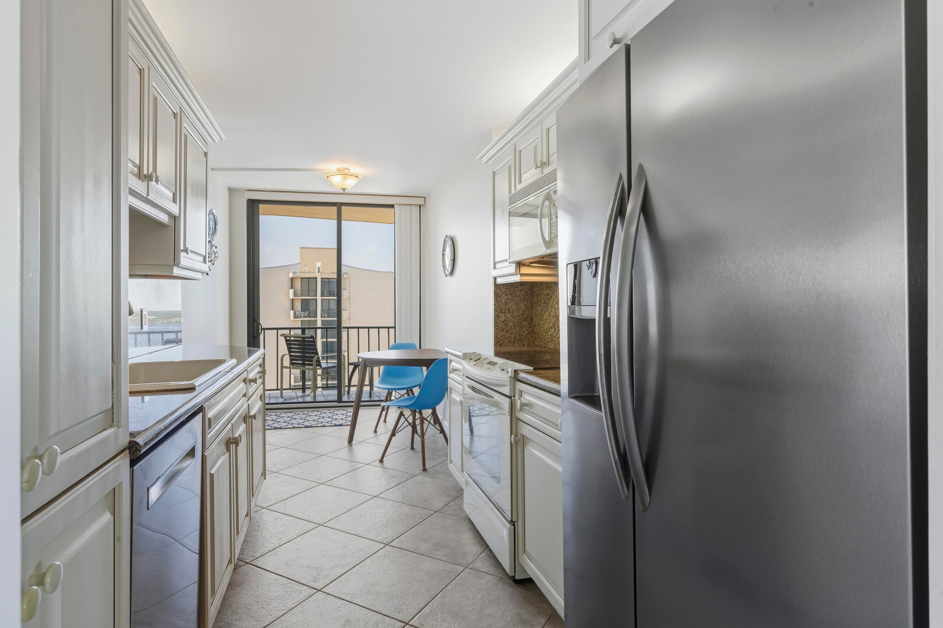 4200 N Ocean Drive 1-1705, Singer Island, FL 33404 — photo 12 of 39