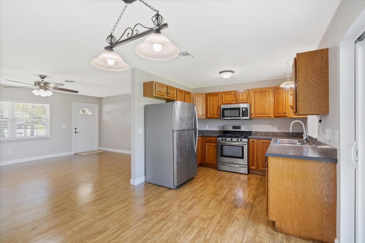 6506 Salerno Road, Fort Pierce, FL 34951 — photo 8 of 35