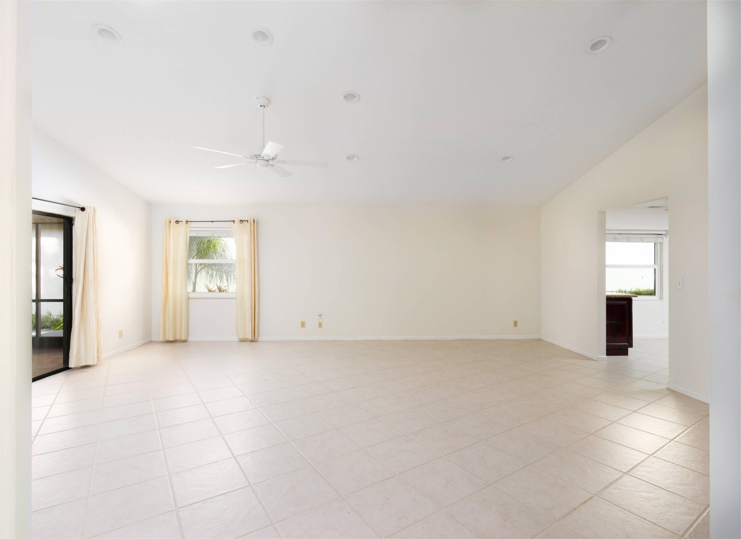 48 Ironwood Way N, Palm Beach Gardens, FL 33418 — photo 5 of 53