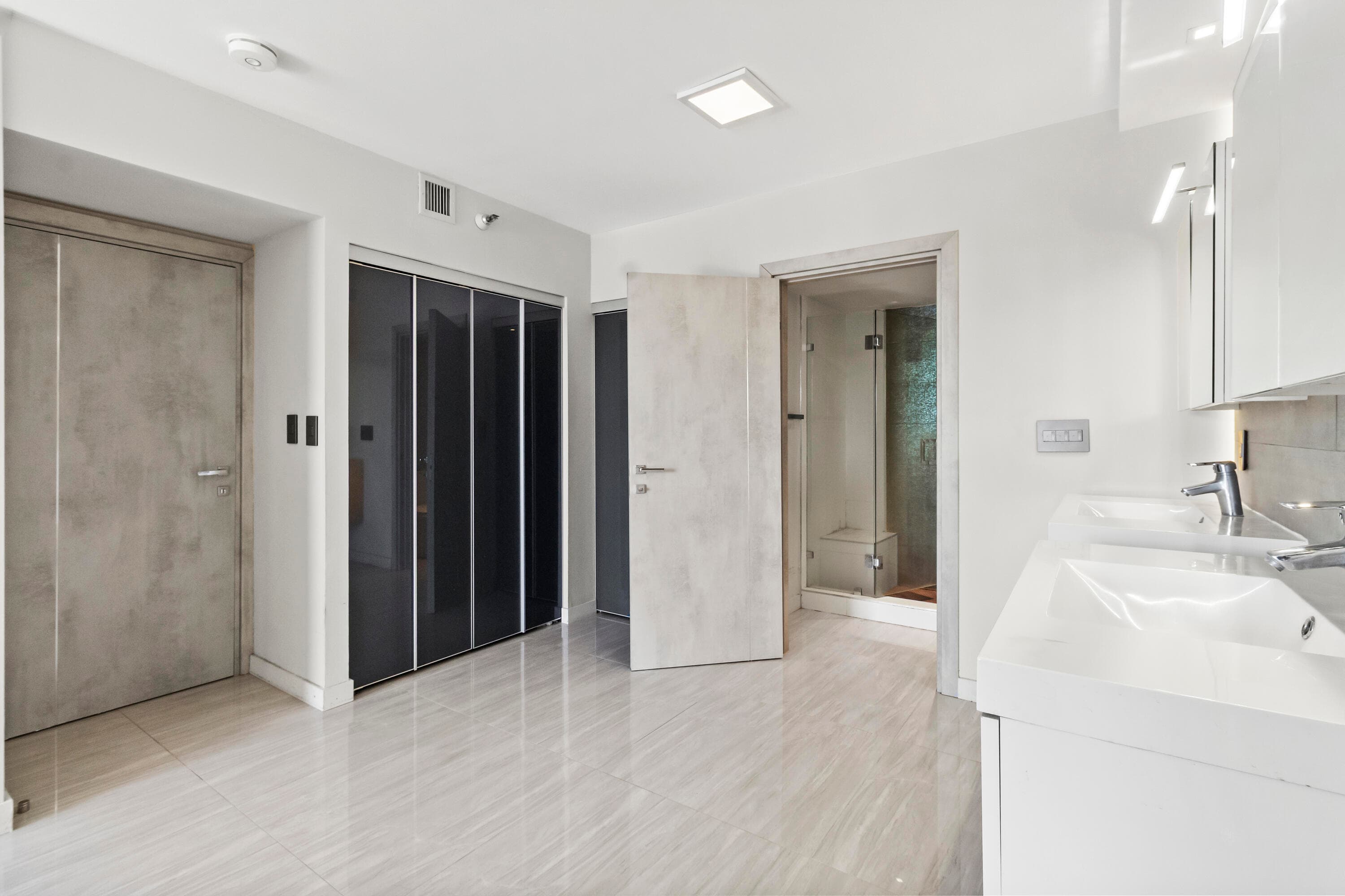 20515 E Country Club Drive 345, Aventura, FL 33180 — photo 25 of 39
