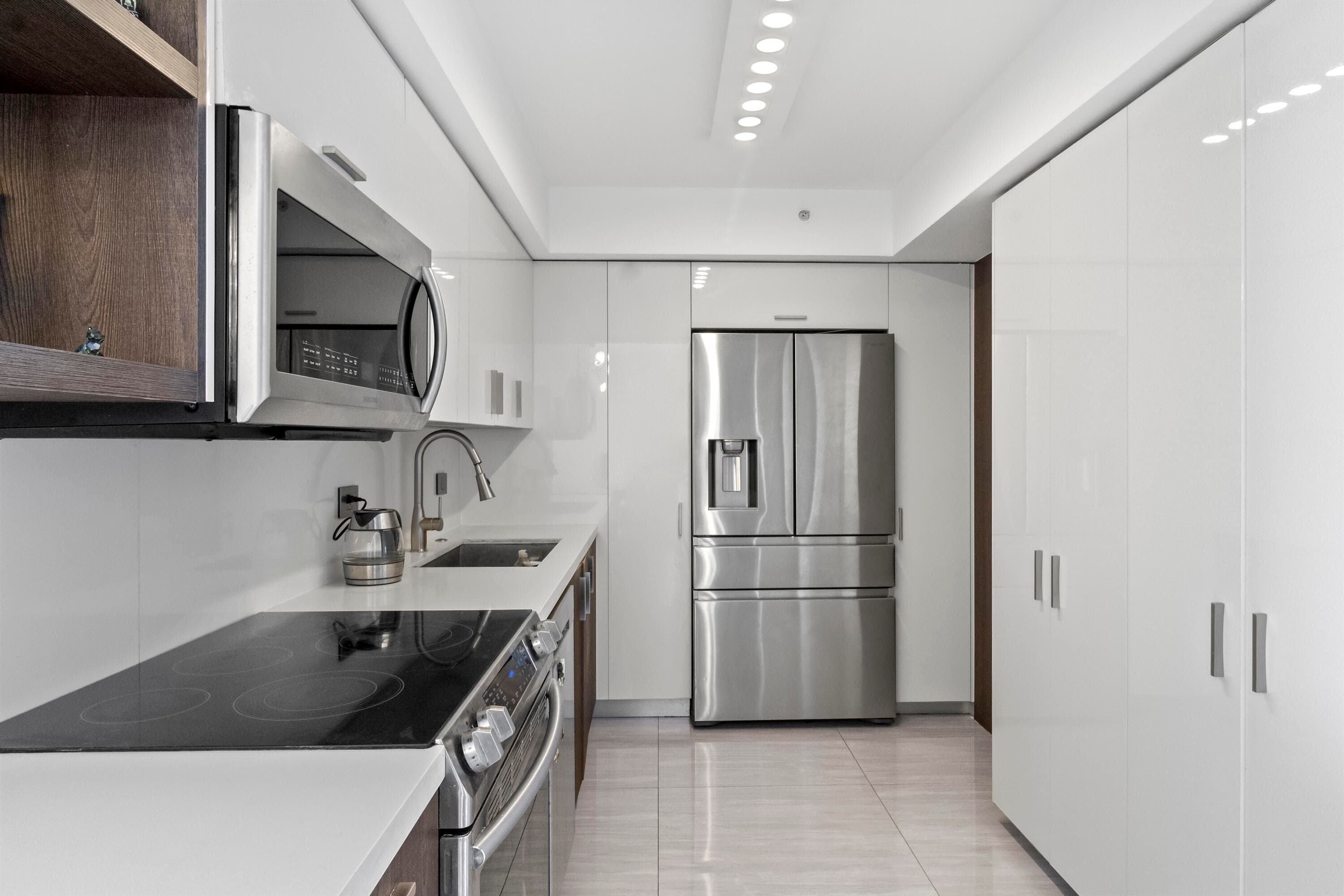 20515 E Country Club Drive 345, Aventura, FL 33180 — photo 12 of 39