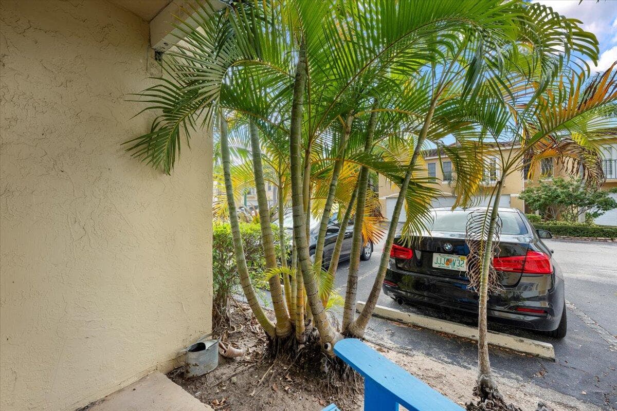1015 Lake Shore Drive 105, Lake Park, FL 33403 — photo 10 of 41