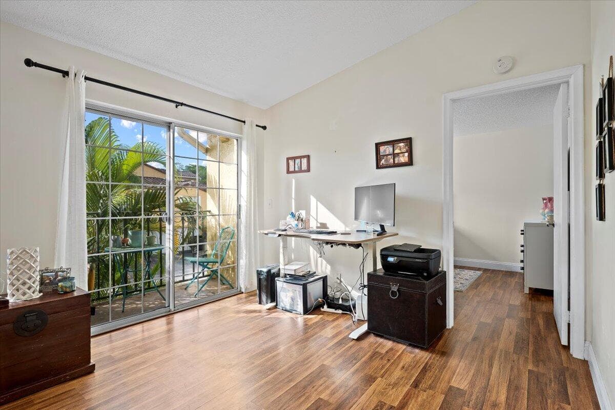 1015 Lake Shore Drive 105, Lake Park, FL 33403 — photo 15 of 41