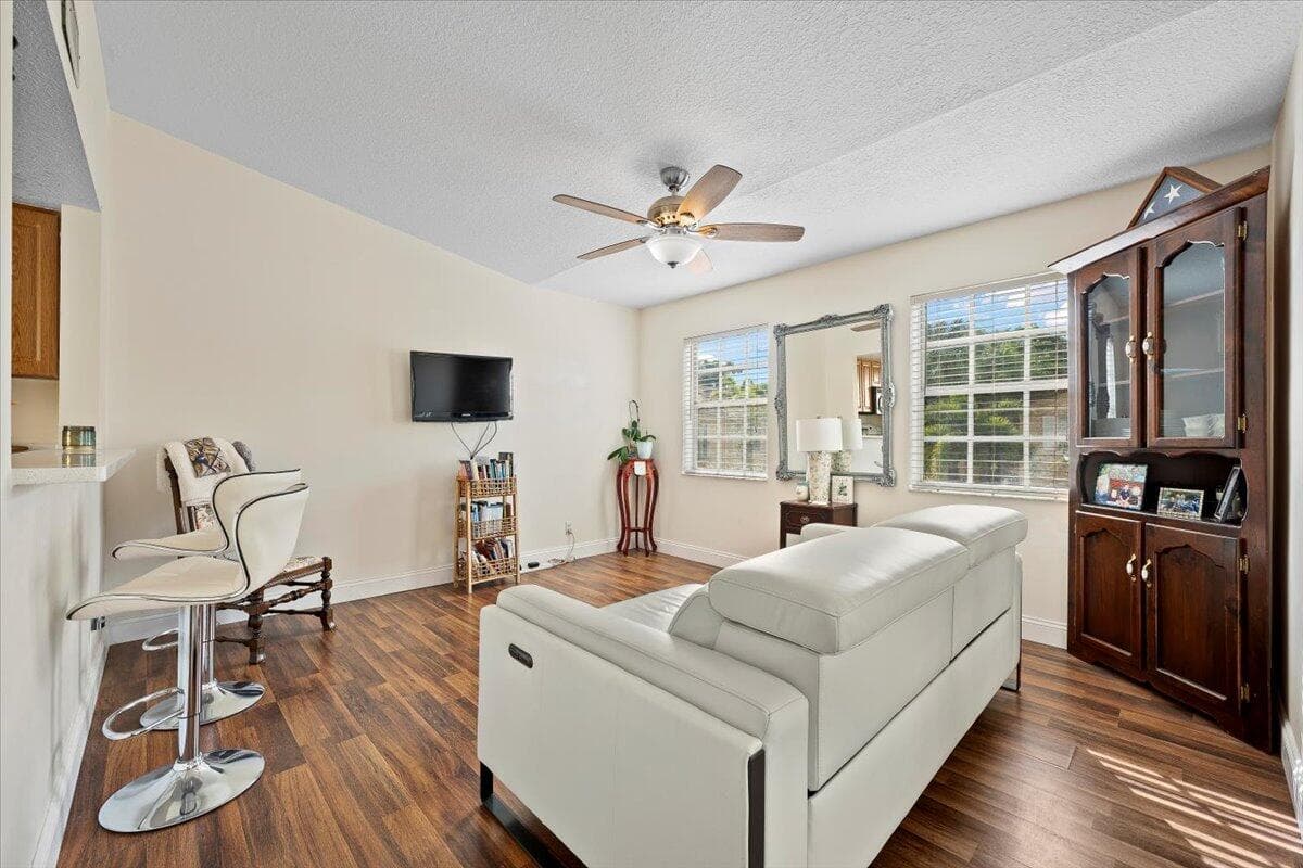 1015 Lake Shore Drive 105, Lake Park, FL 33403 — photo 13 of 41