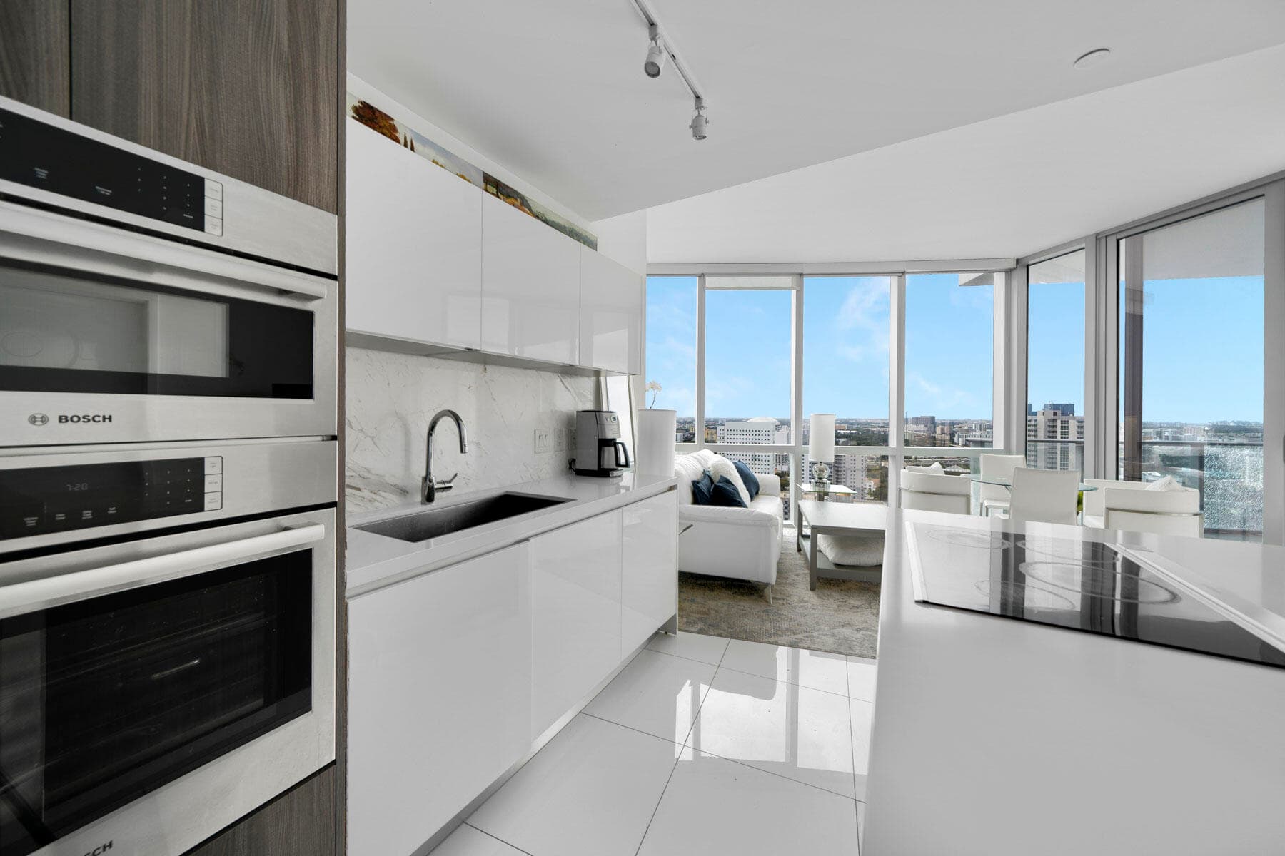 851 NE 1st Avenue 2410, Miami, FL 33132 — photo 5 of 27
