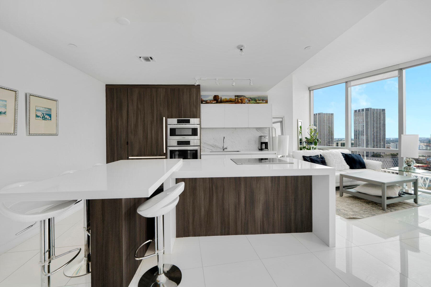 851 NE 1st Avenue 2410, Miami, FL 33132 — photo 14 of 27