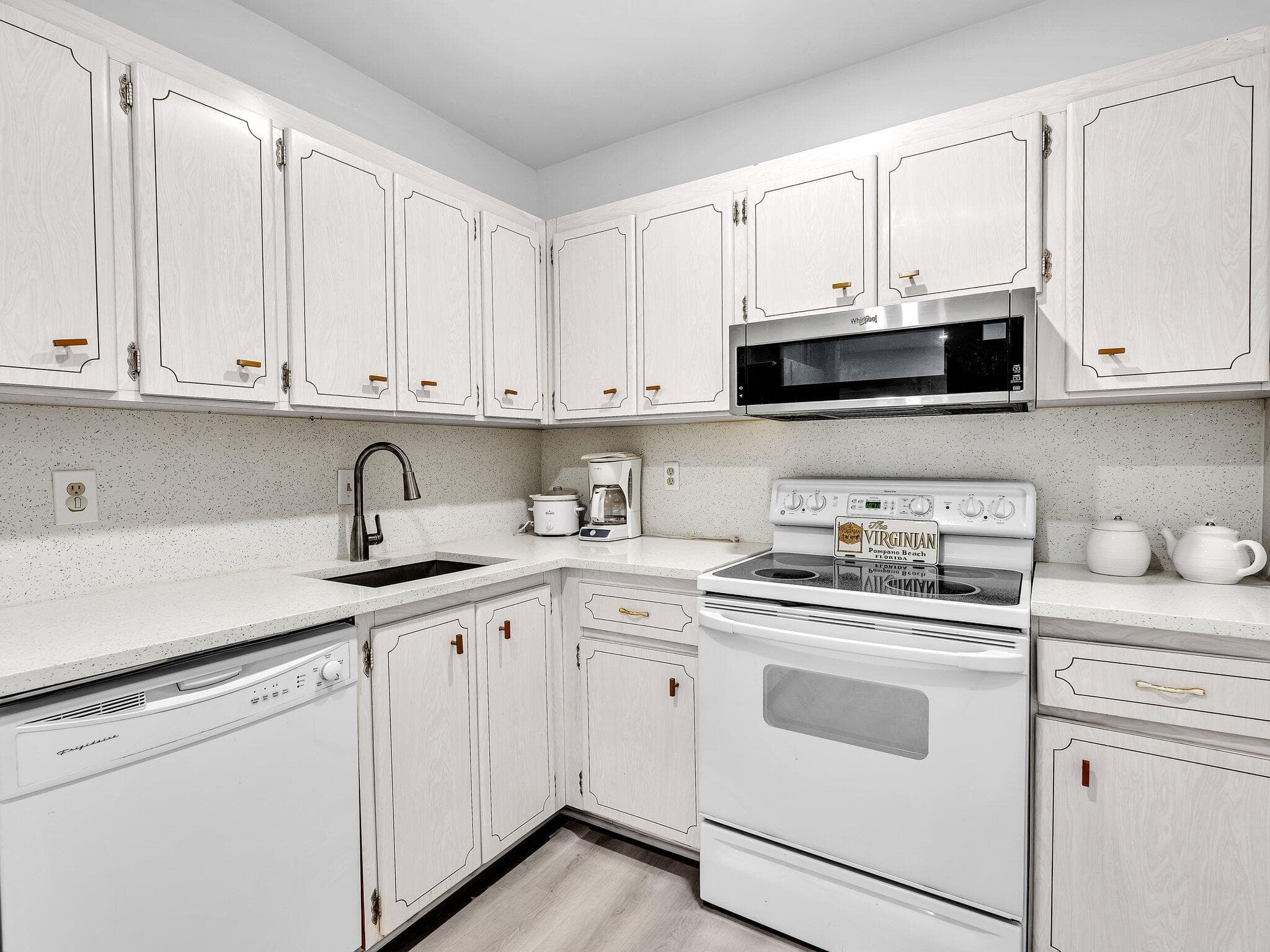 330 S Cypress Road 628, Pompano Beach, FL 33060 — photo 5 of 56