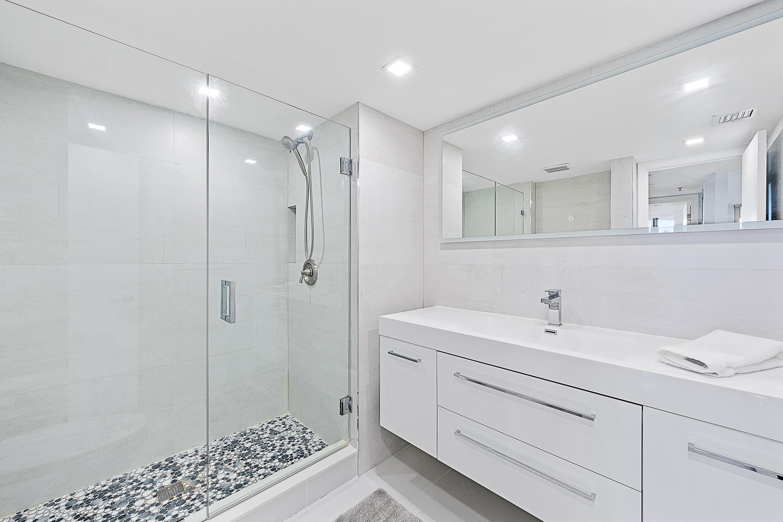 5200 N Ocean Drive 203, Singer Island, FL 33404 — photo 15 of 29