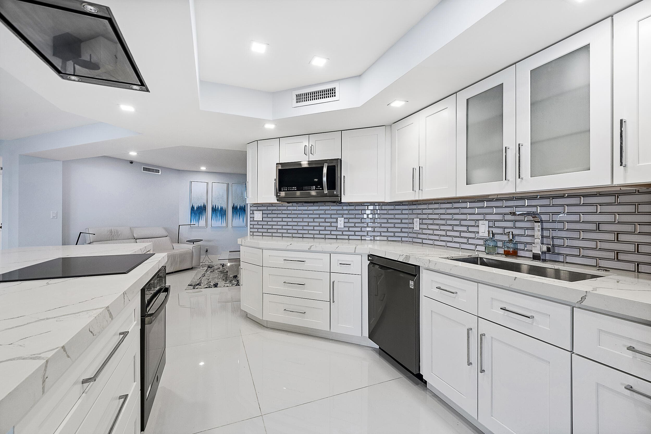 5200 N Ocean Drive 203, Singer Island, FL 33404 — photo 7 of 29