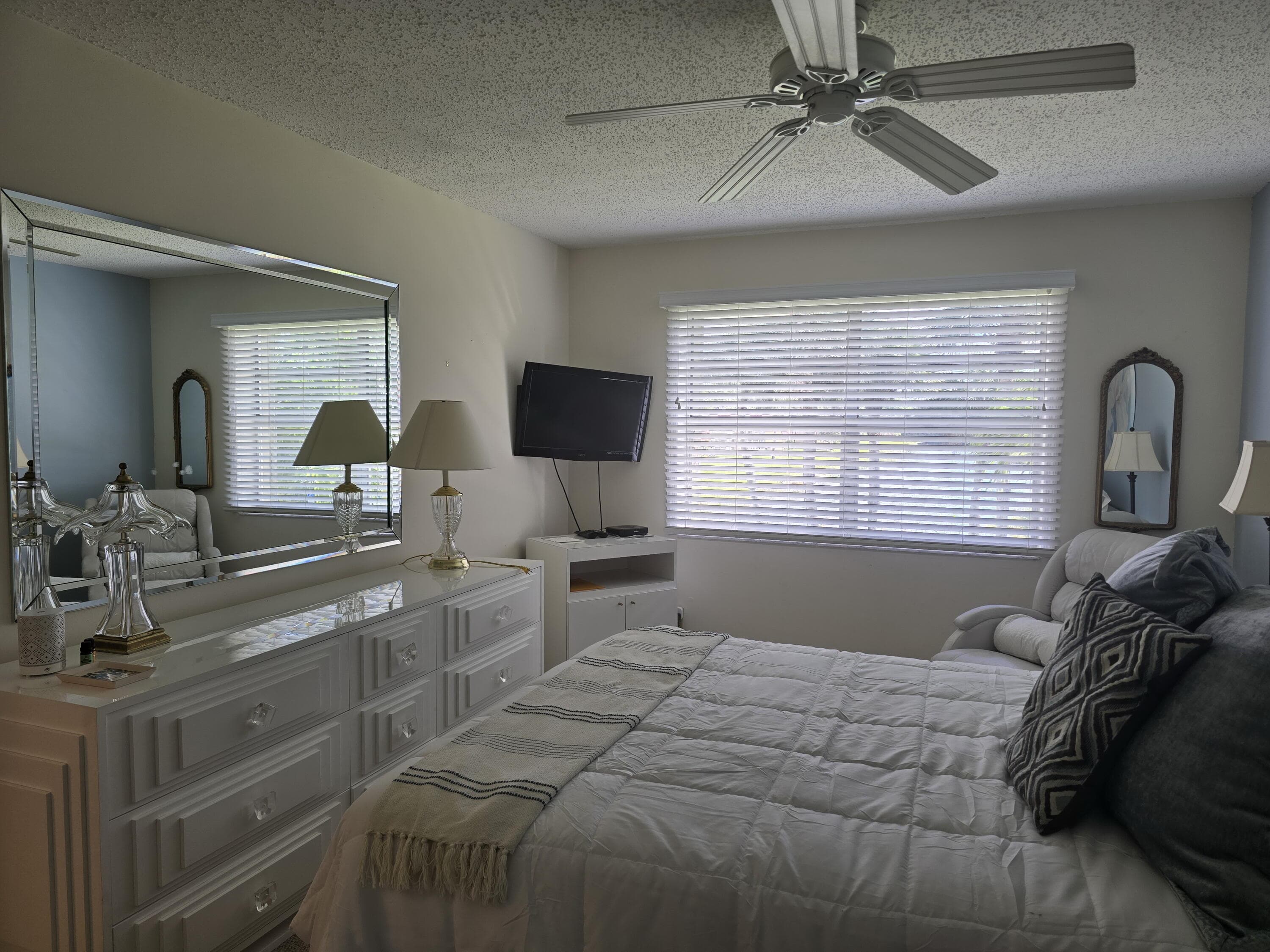 112 Lake Dora Drive, West Palm Beach, FL 33411 — photo 18 of 27