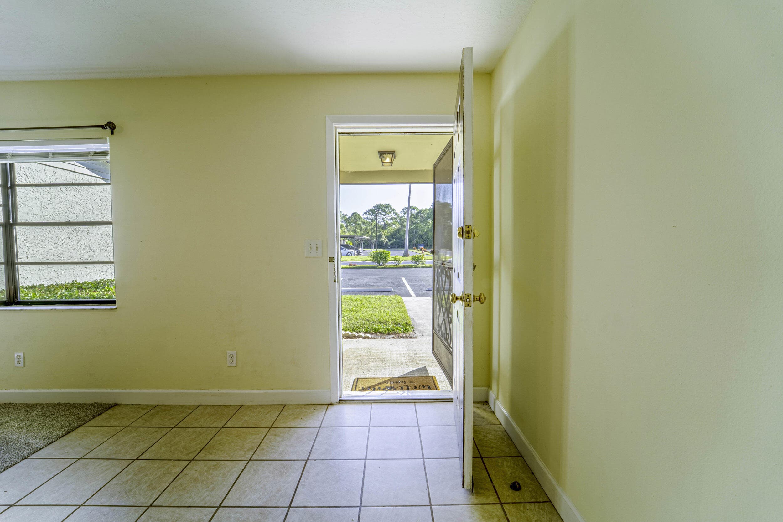 6020 Indrio Road 6, Fort Pierce, FL 34951 — photo 7 of 31