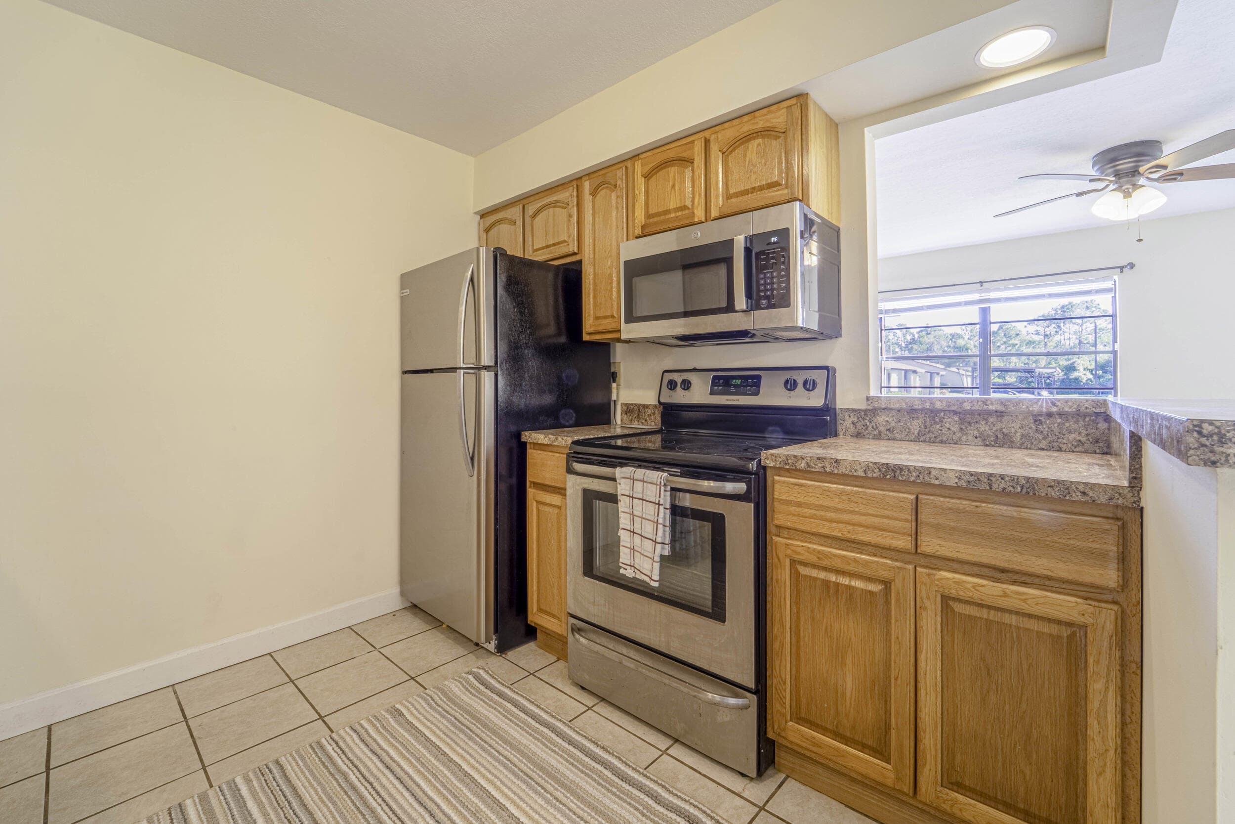 6020 Indrio Road 6, Fort Pierce, FL 34951 — photo 13 of 31